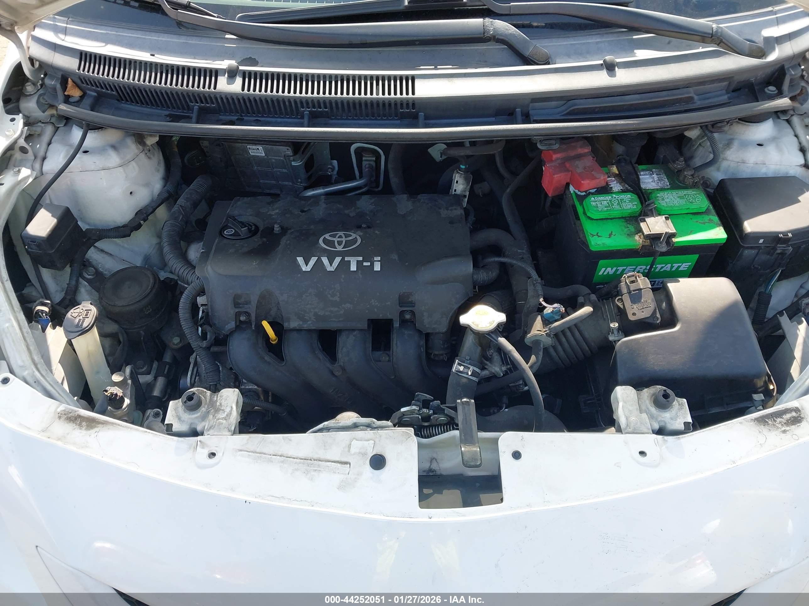 TOYOTA YARIS image 10