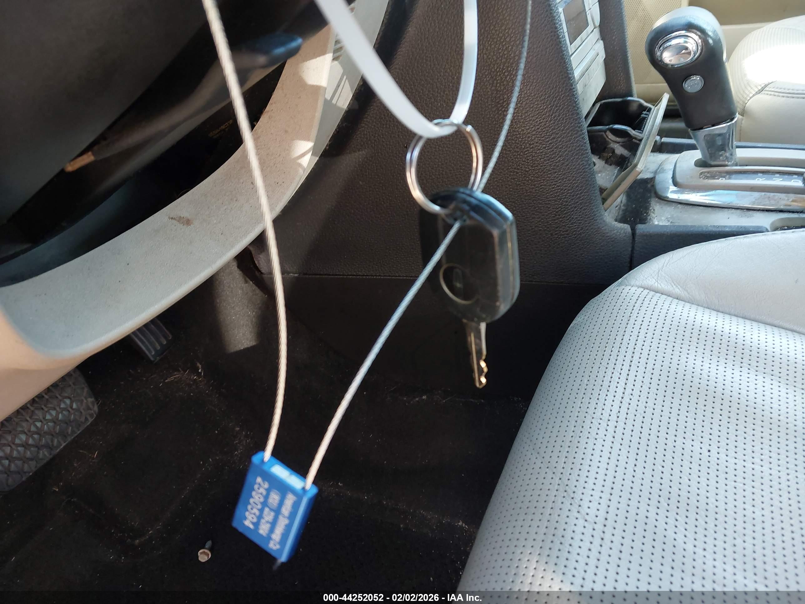 LINCOLN MKZ image 11