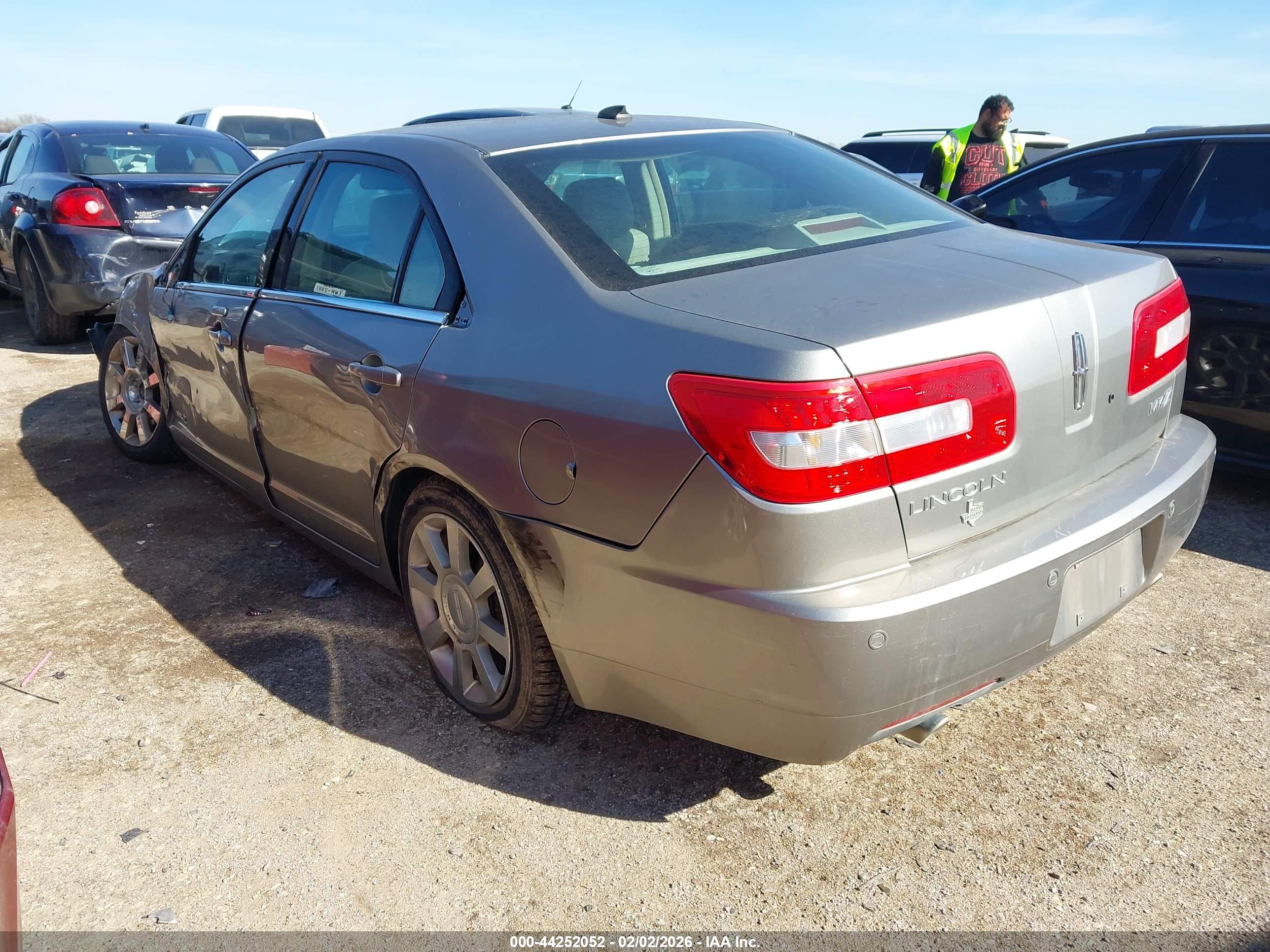 LINCOLN MKZ image 3