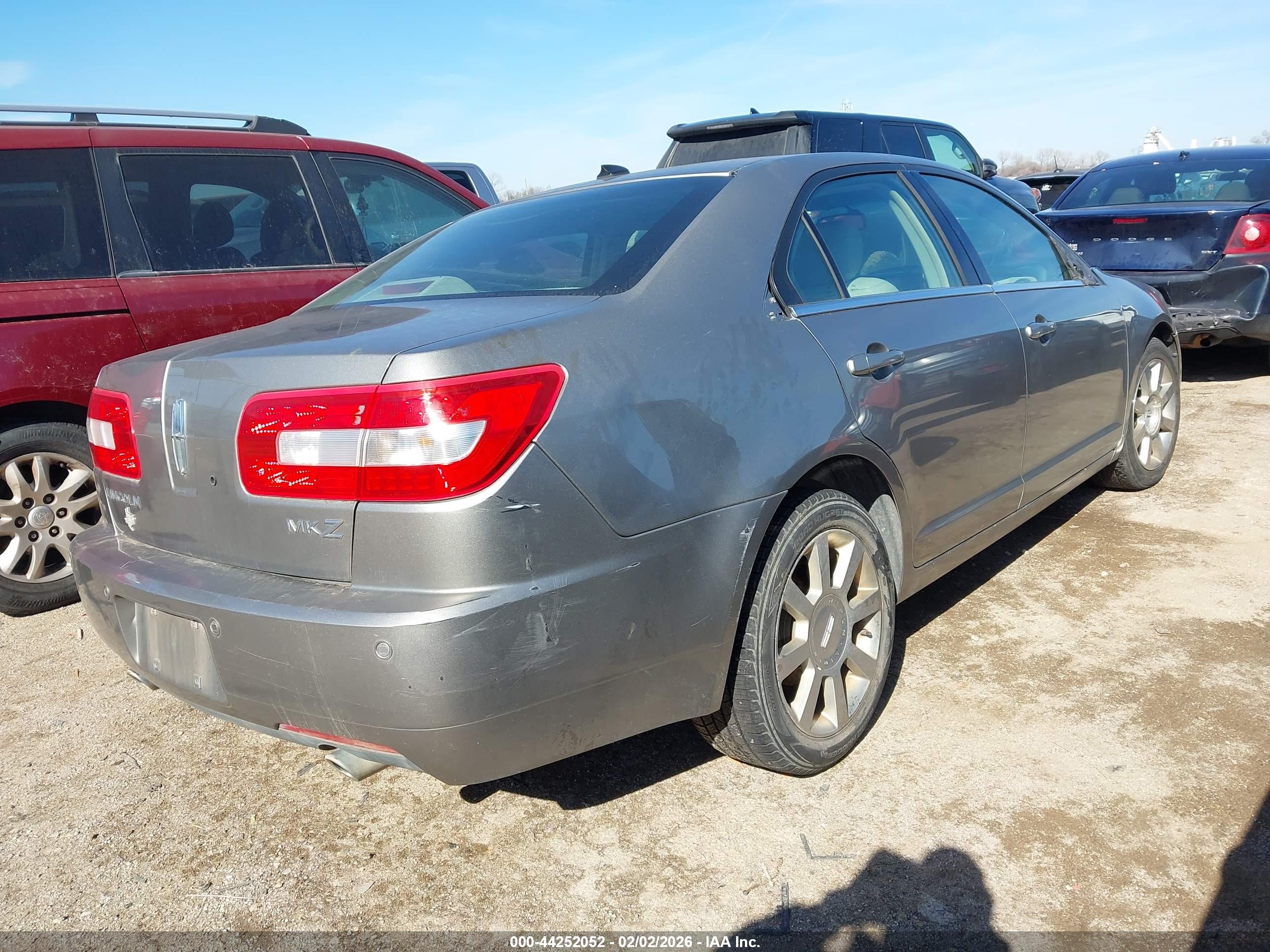LINCOLN MKZ image 4