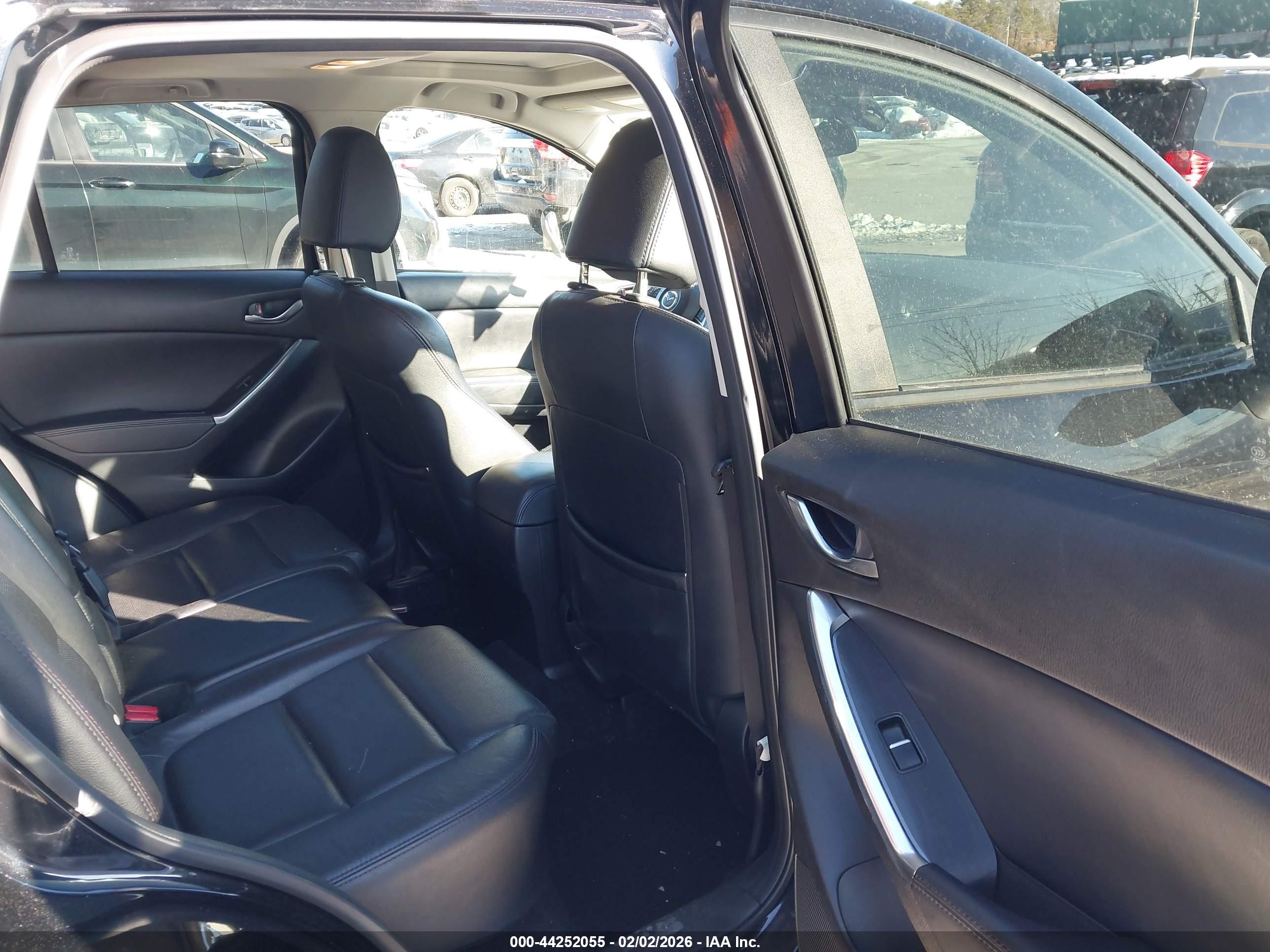 MAZDA CX-5 image 8