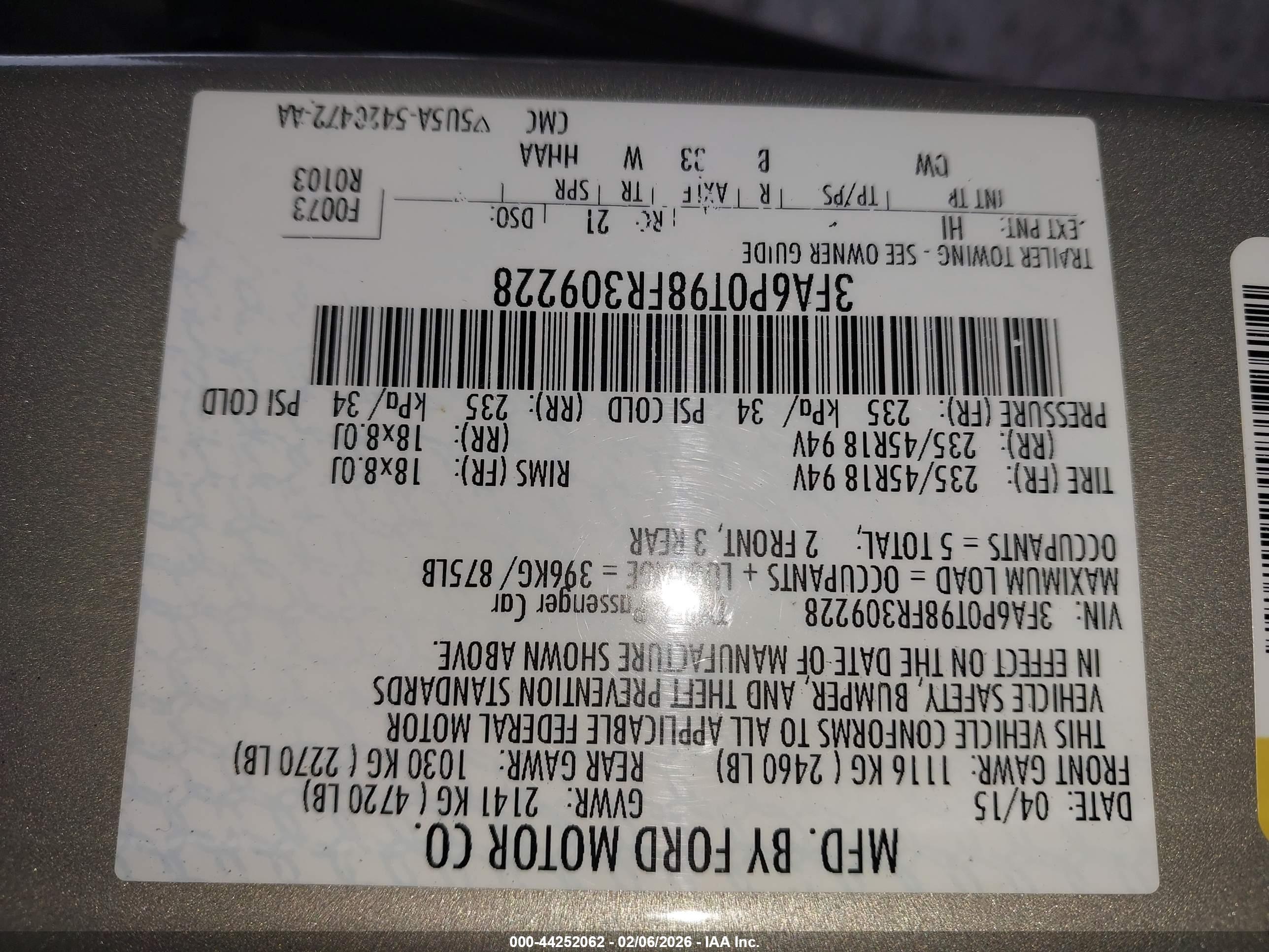 FORD FUSION image 9