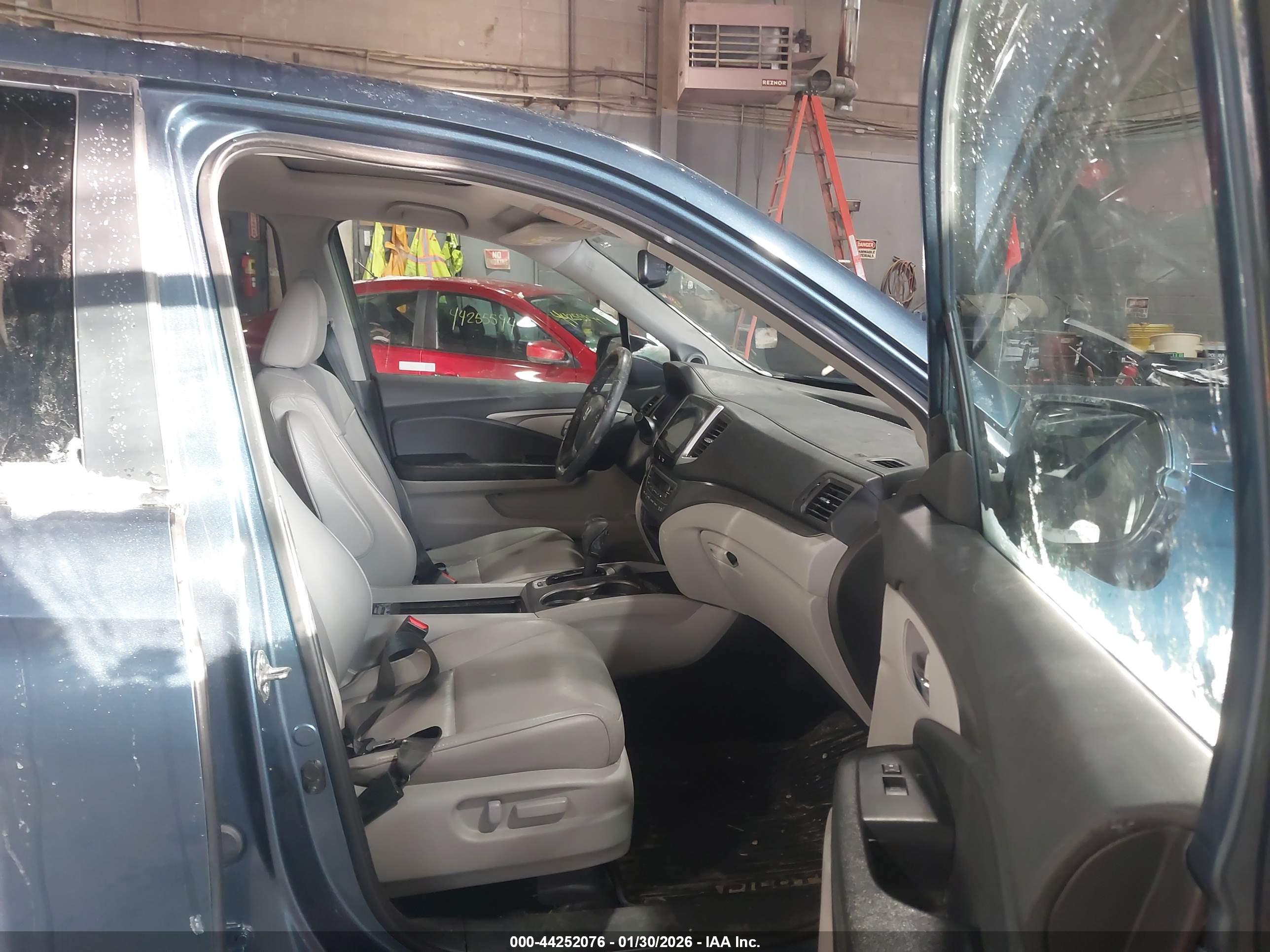 HONDA PILOT image 5