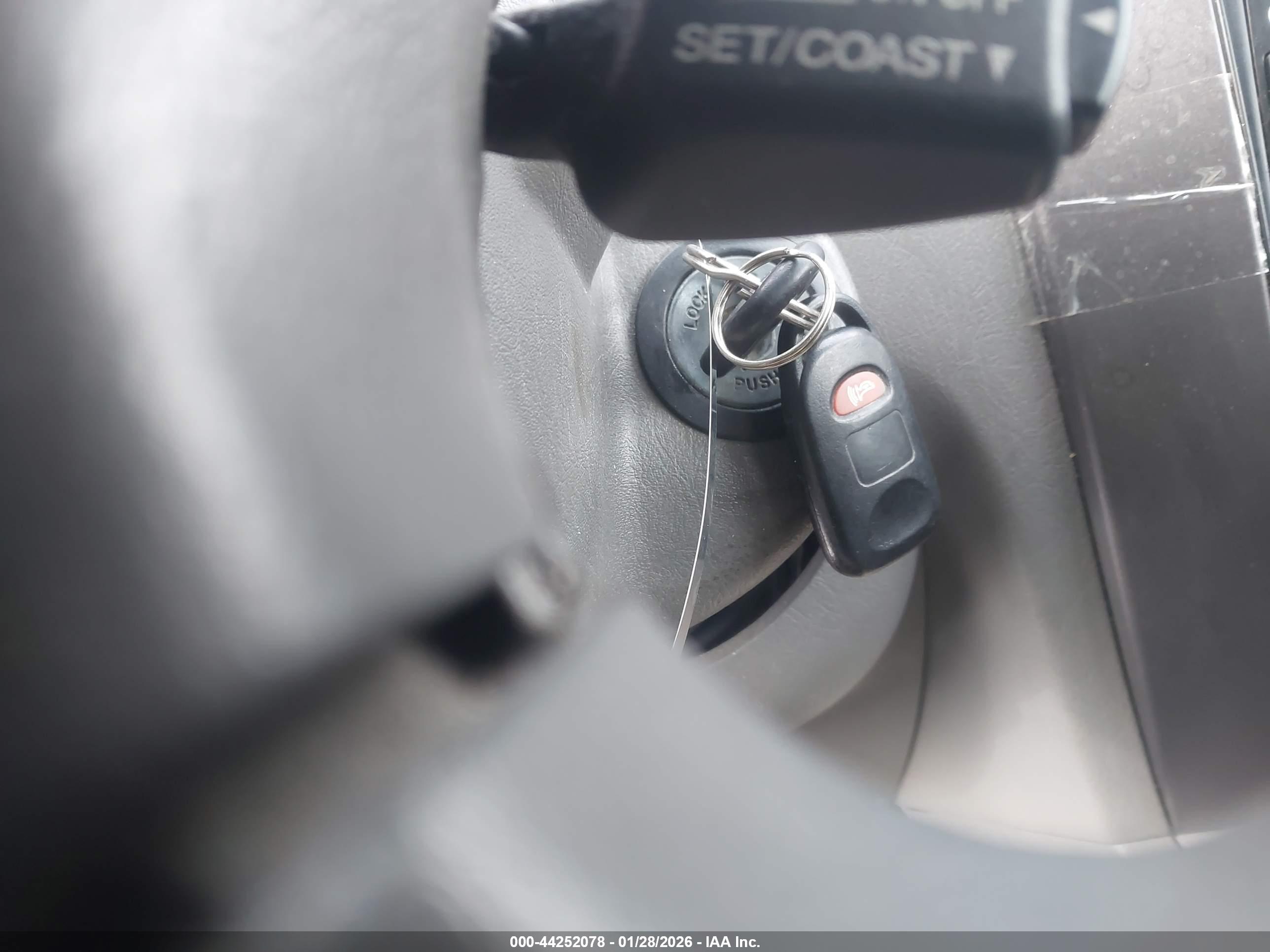 HYUNDAI TUCSON image 11