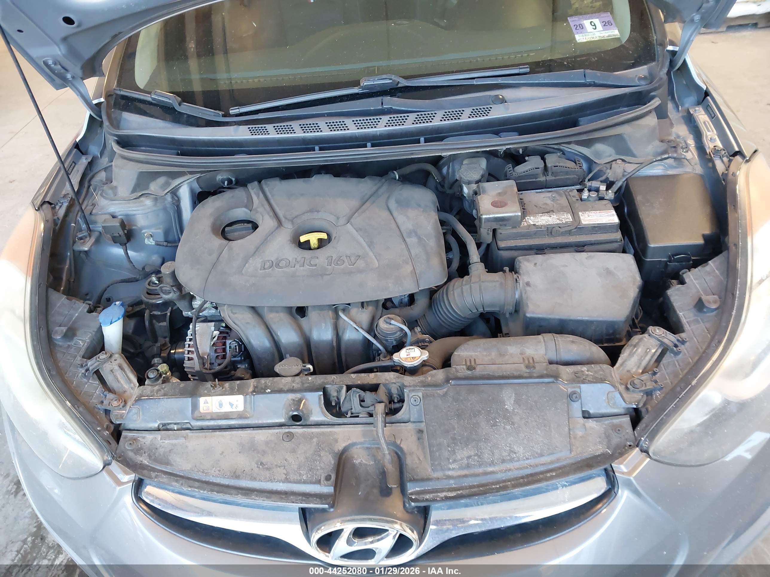 HYUNDAI ELANTRA image 10