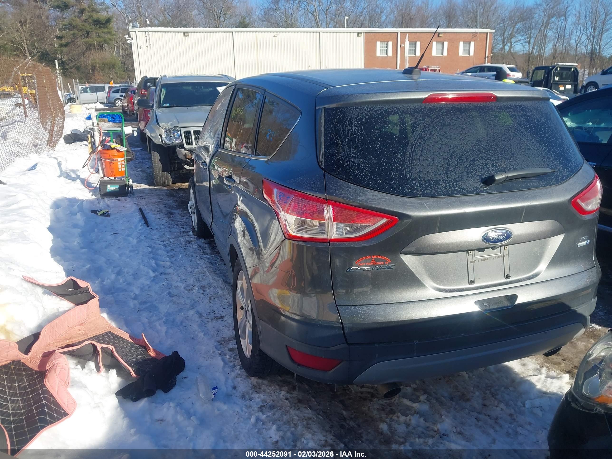 FORD ESCAPE image 3