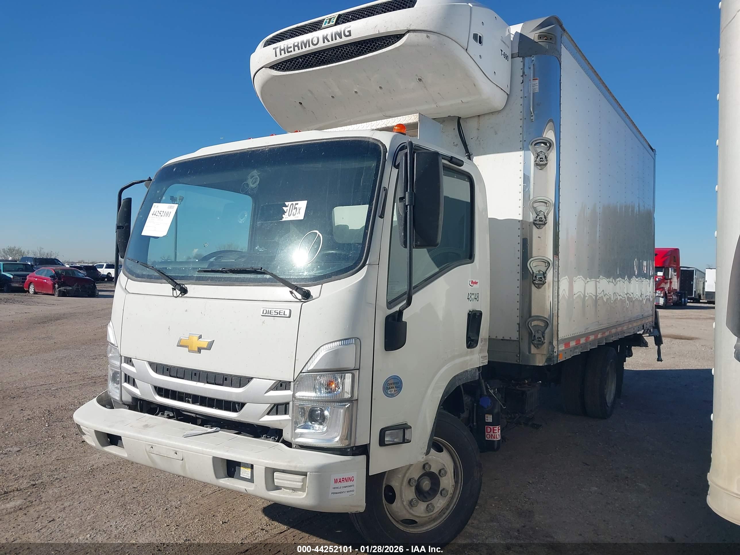 CHEVROLET 4500 image 2