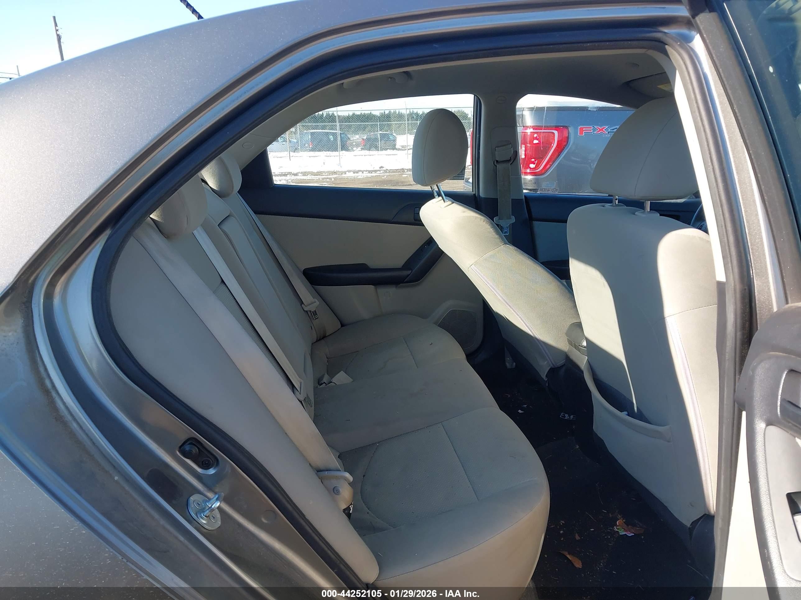 KIA FORTE image 8