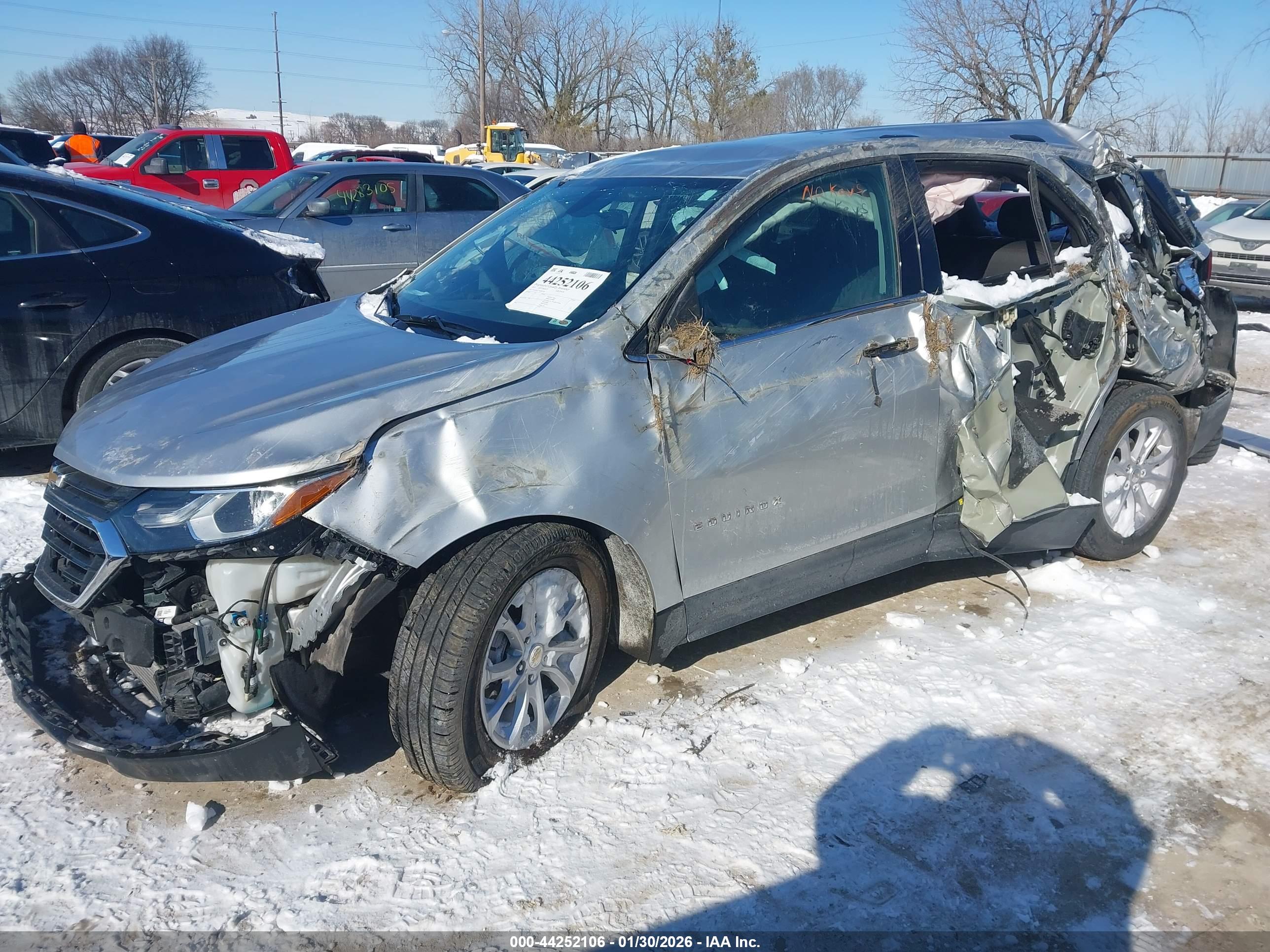 CHEVROLET EQUINOX image 2