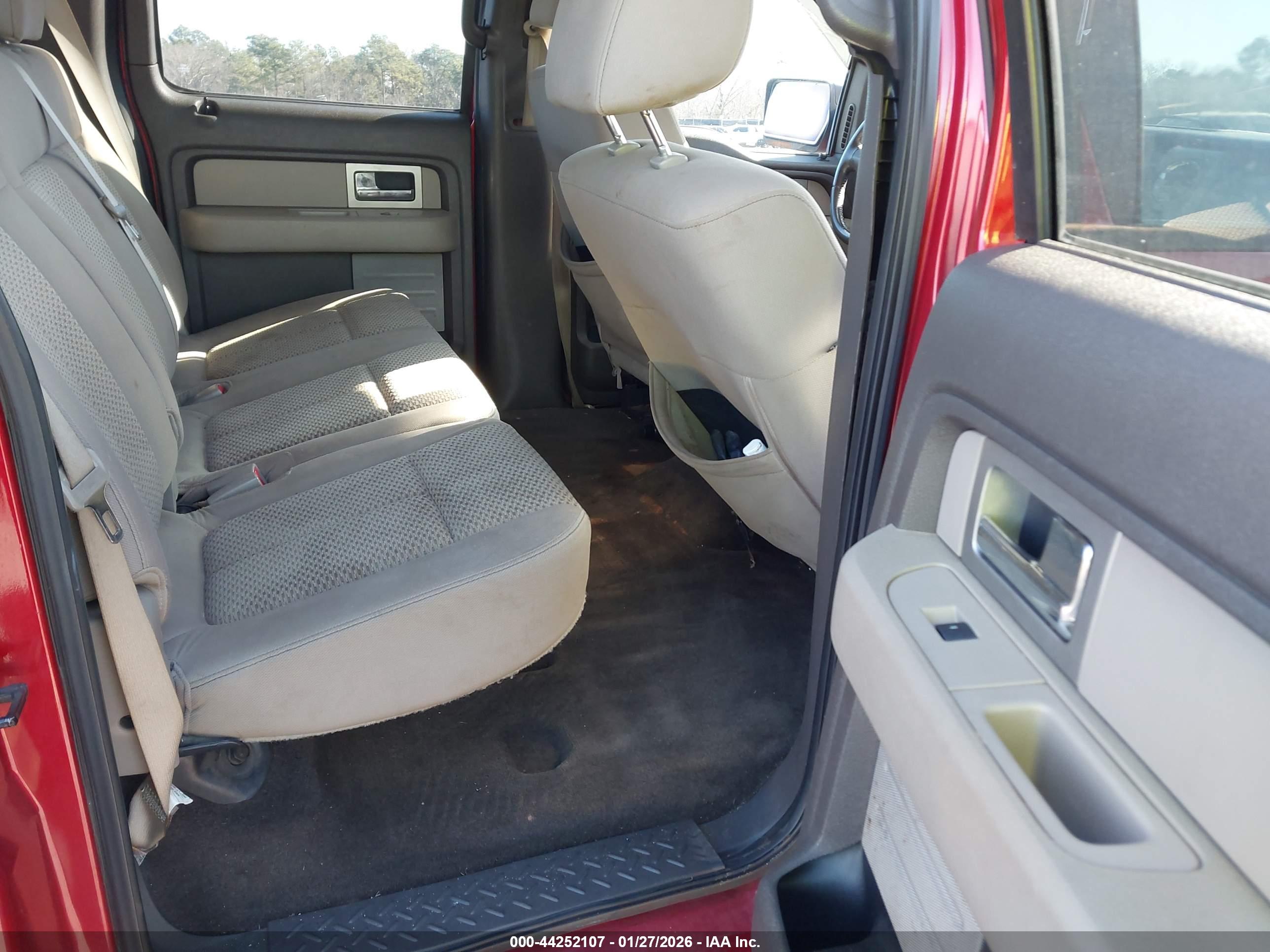 FORD F-150 image 8