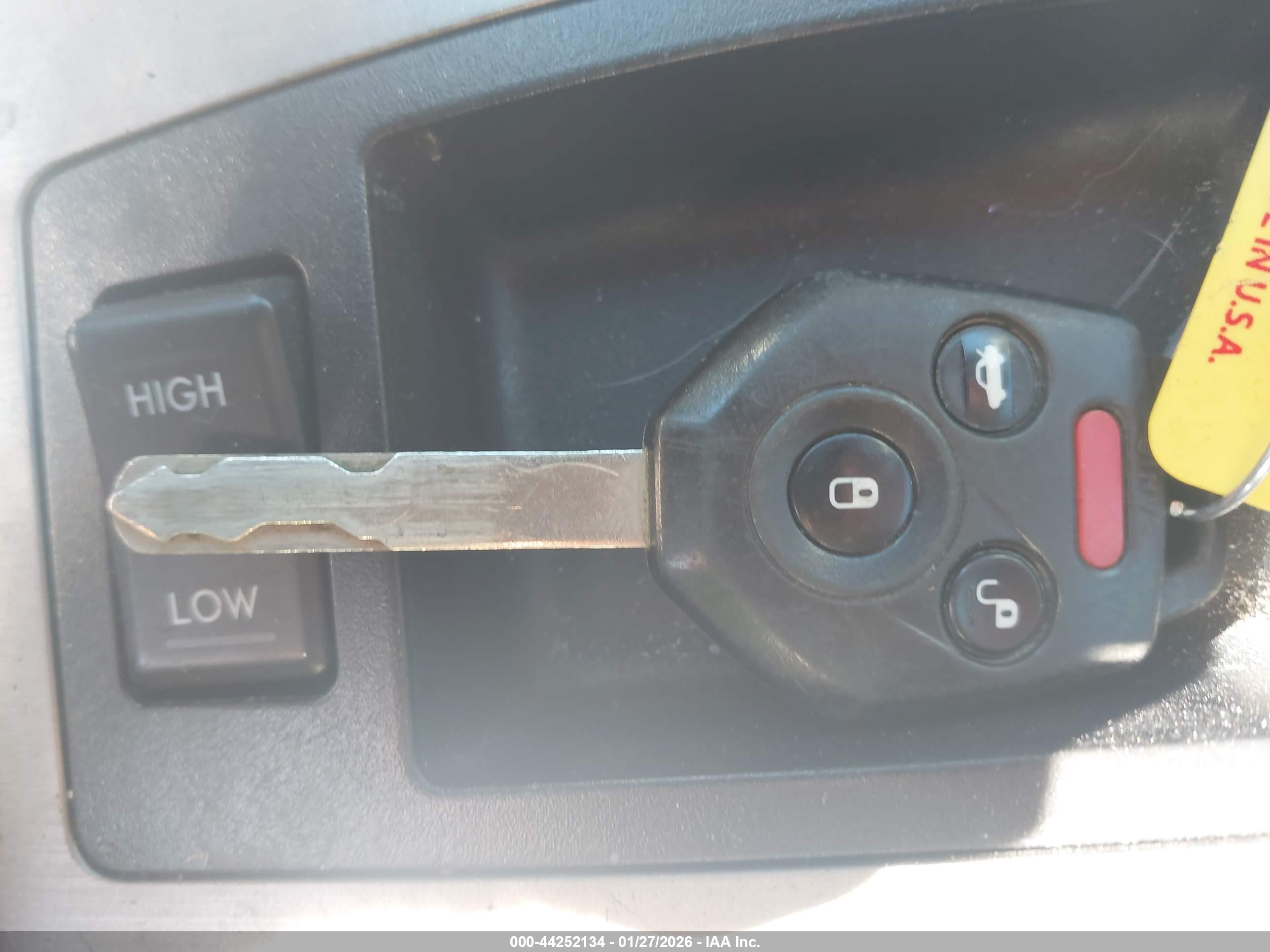 SUBARU LEGACY image 11