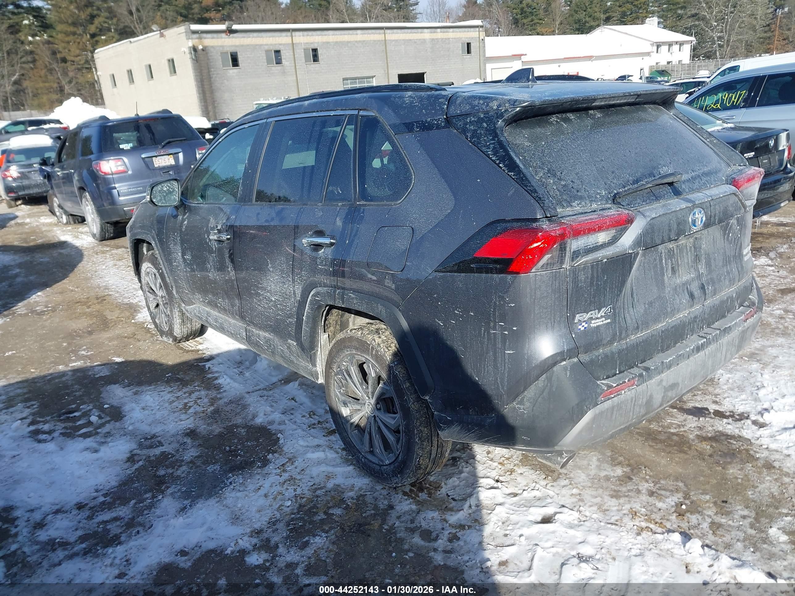 TOYOTA RAV4 image 3