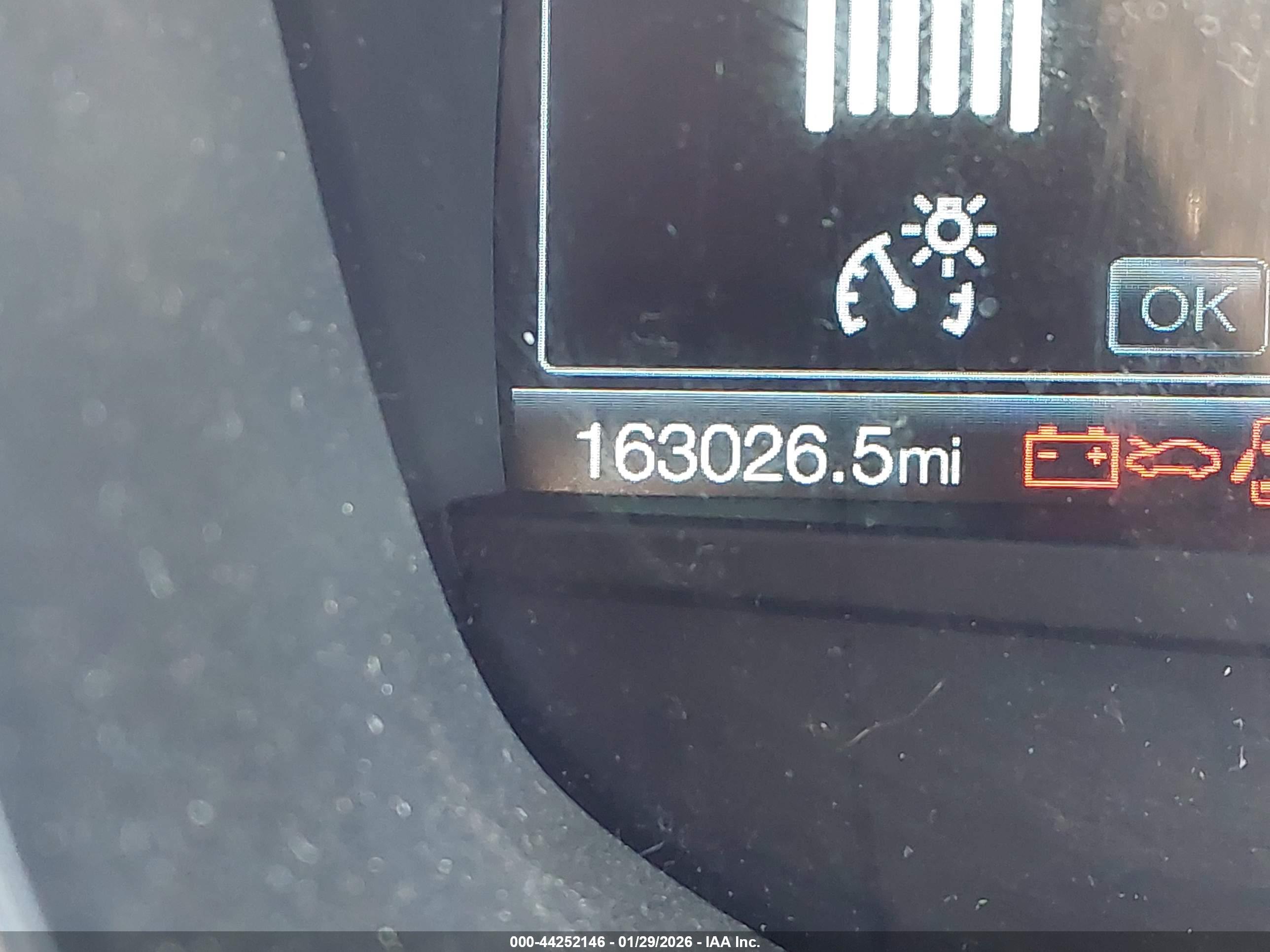 FORD FUSION image 7