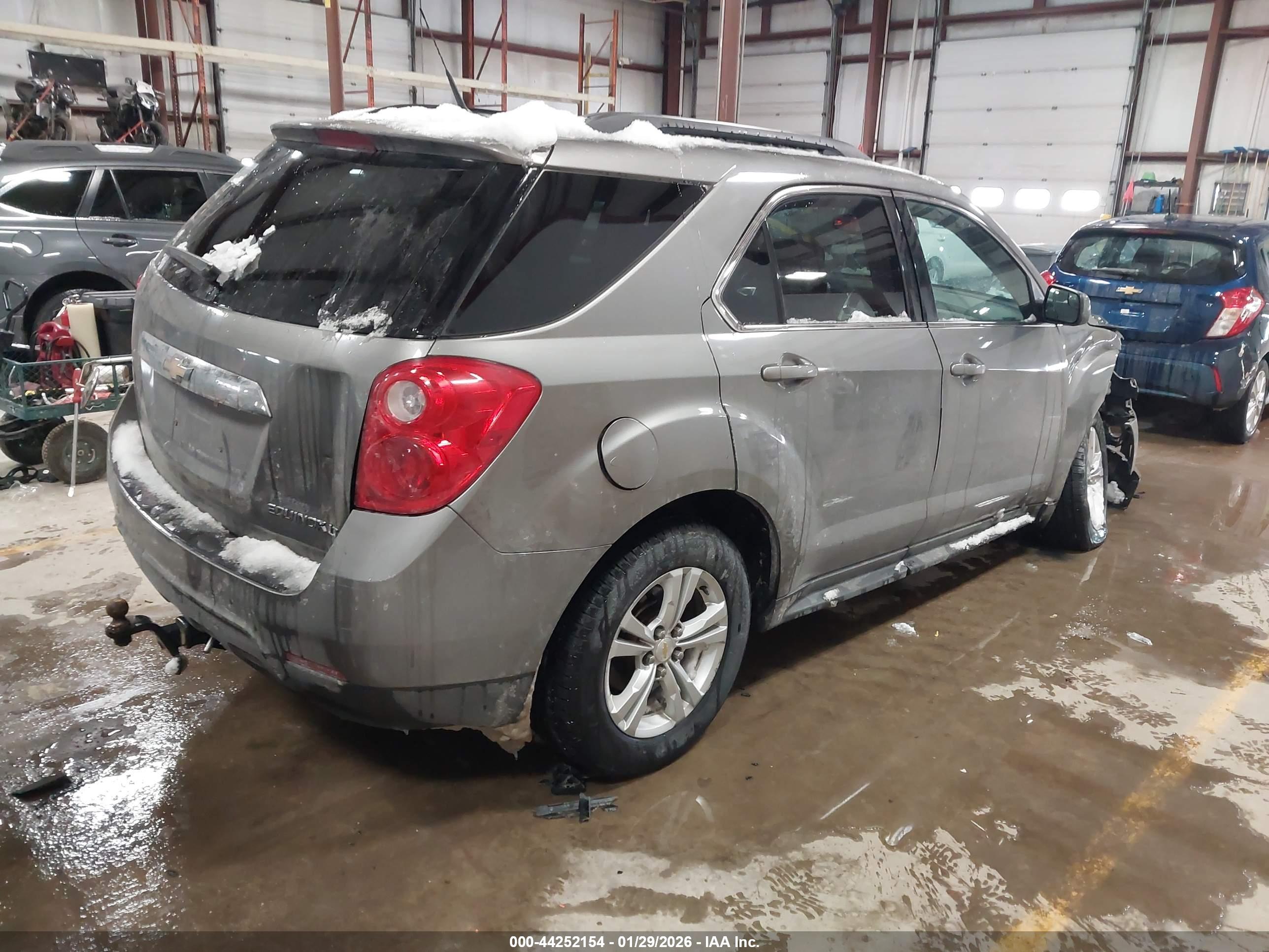 CHEVROLET EQUINOX image 4