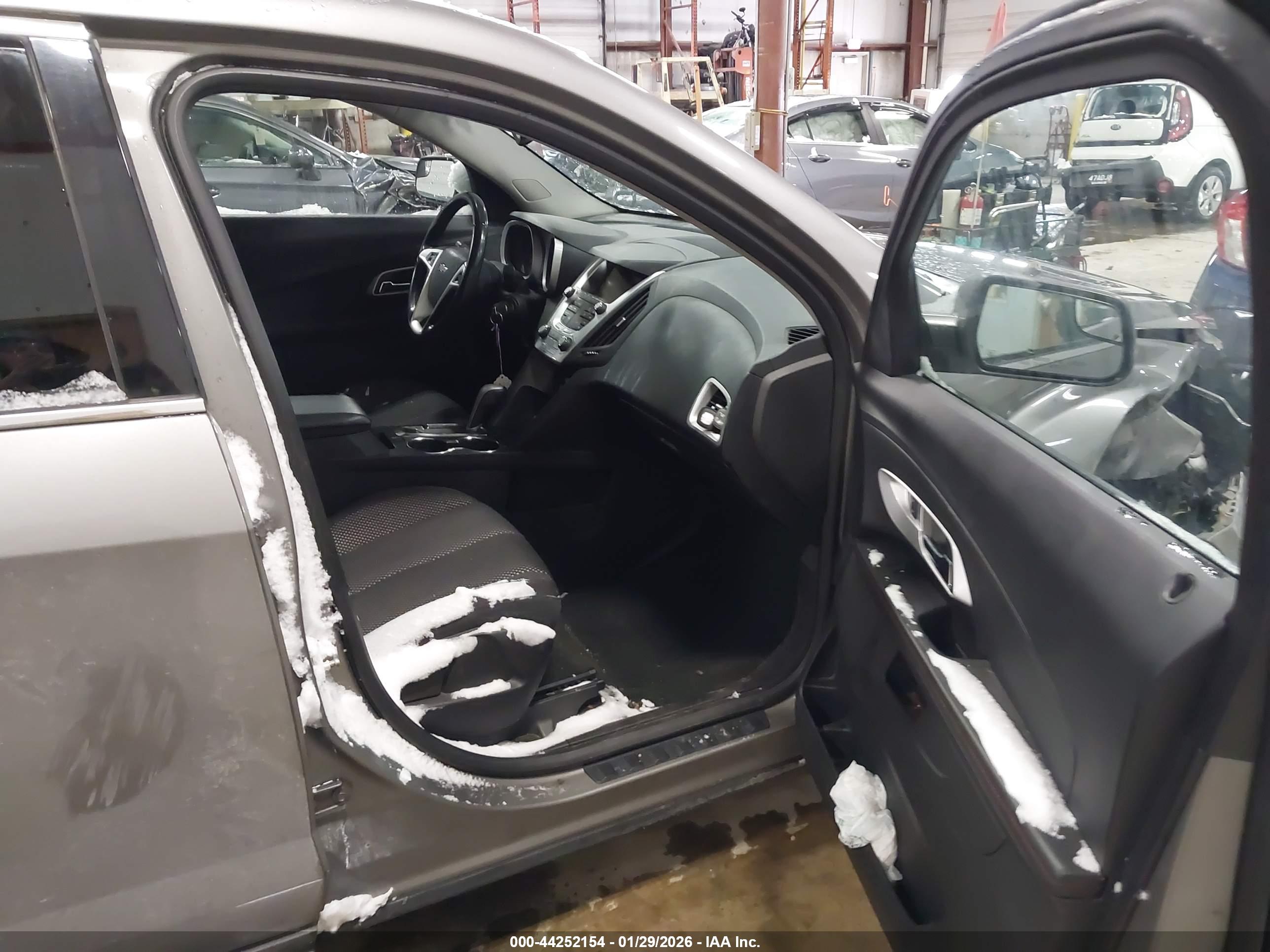 CHEVROLET EQUINOX image 5