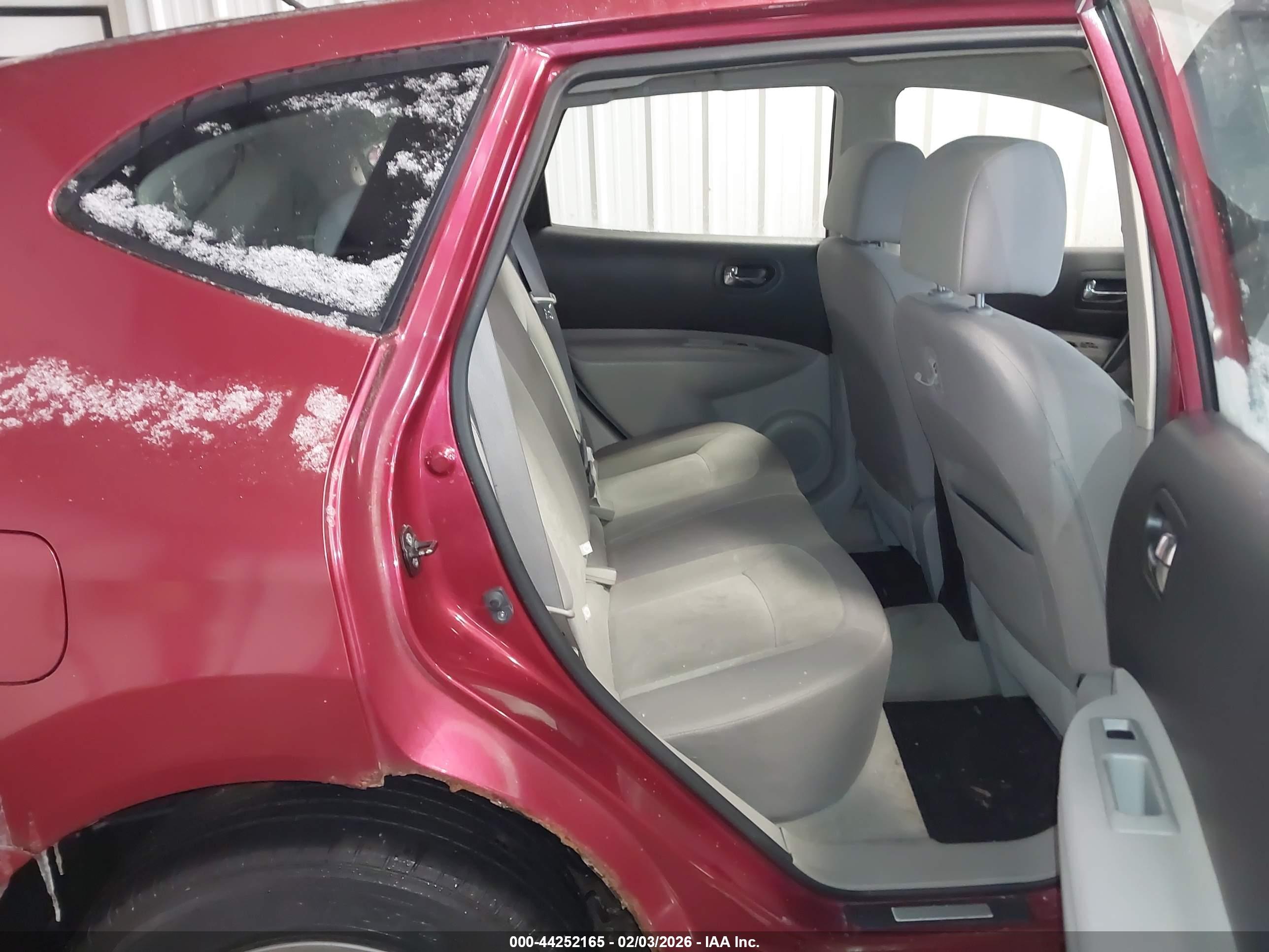 NISSAN ROGUE image 8