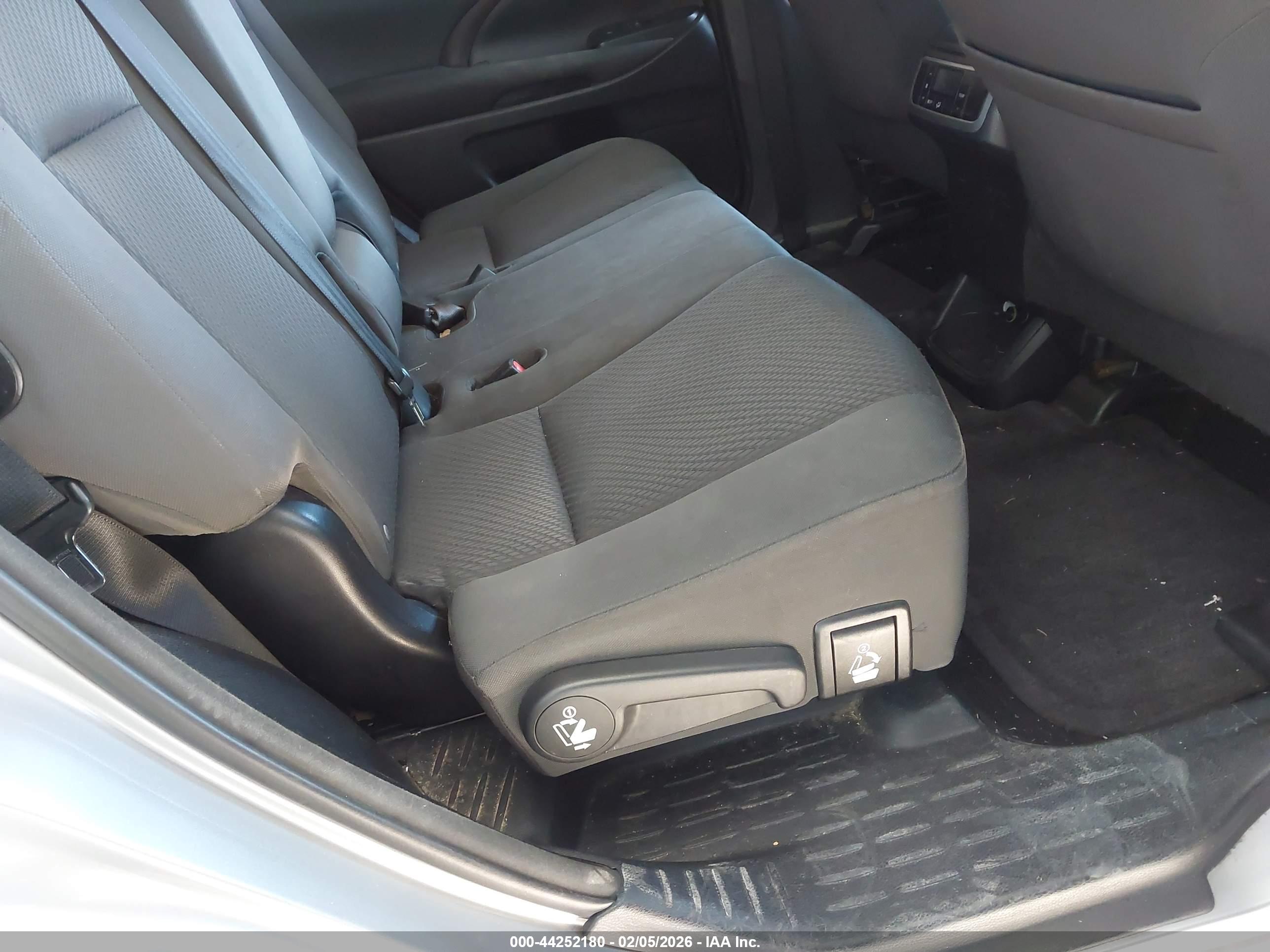 TOYOTA HIGHLANDER image 8