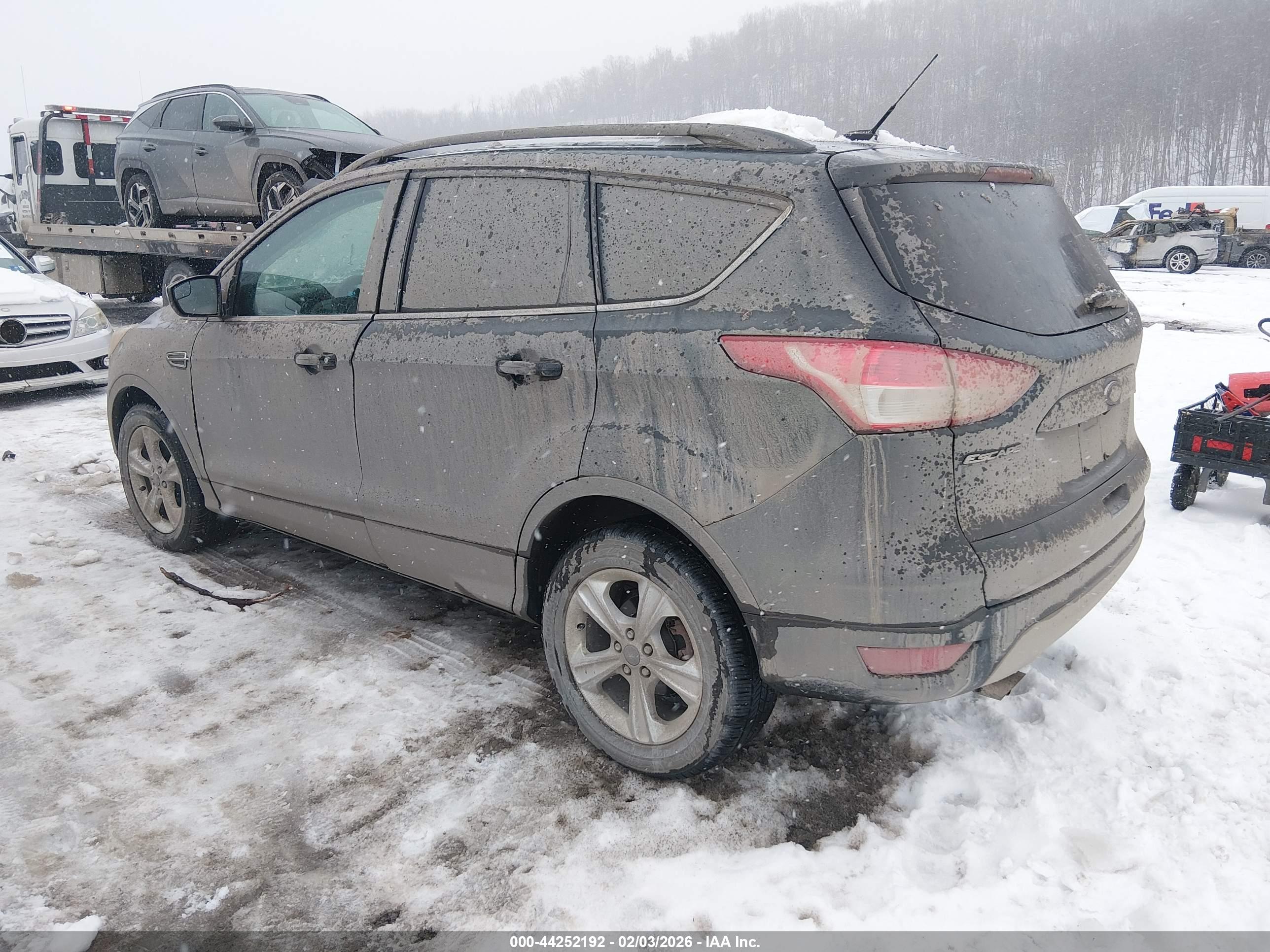 FORD ESCAPE image 3