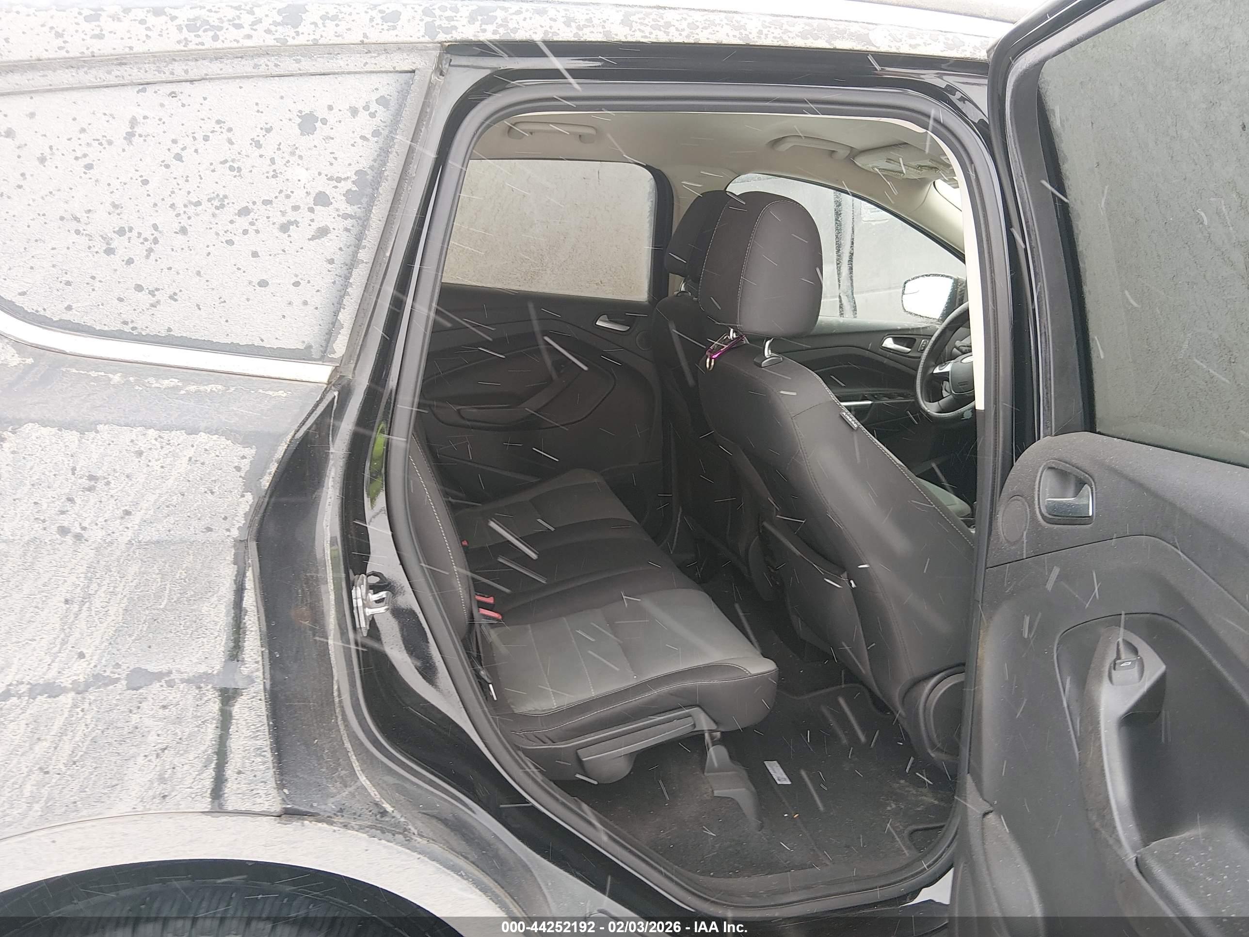 FORD ESCAPE image 8