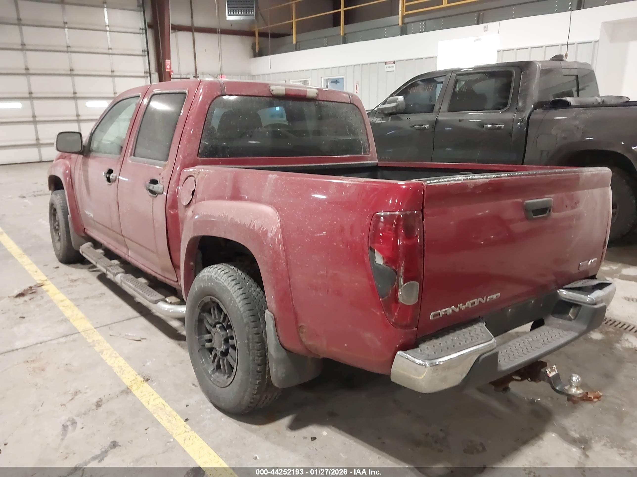 GMC CANYON image 3