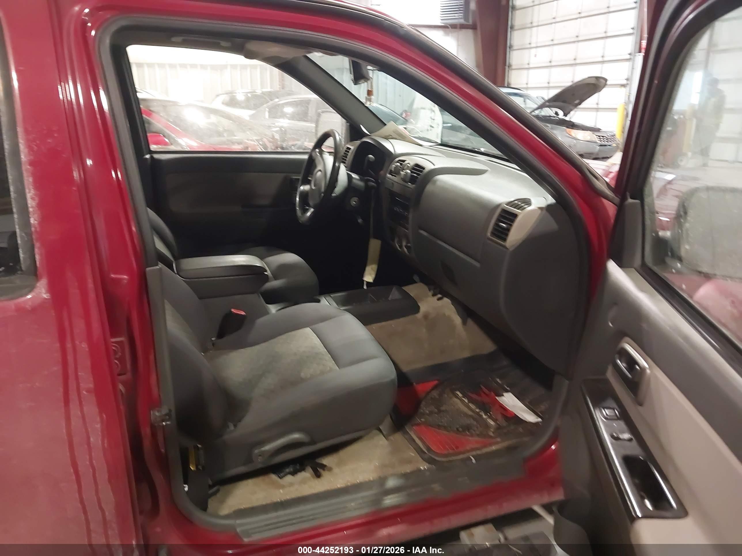 GMC CANYON image 5