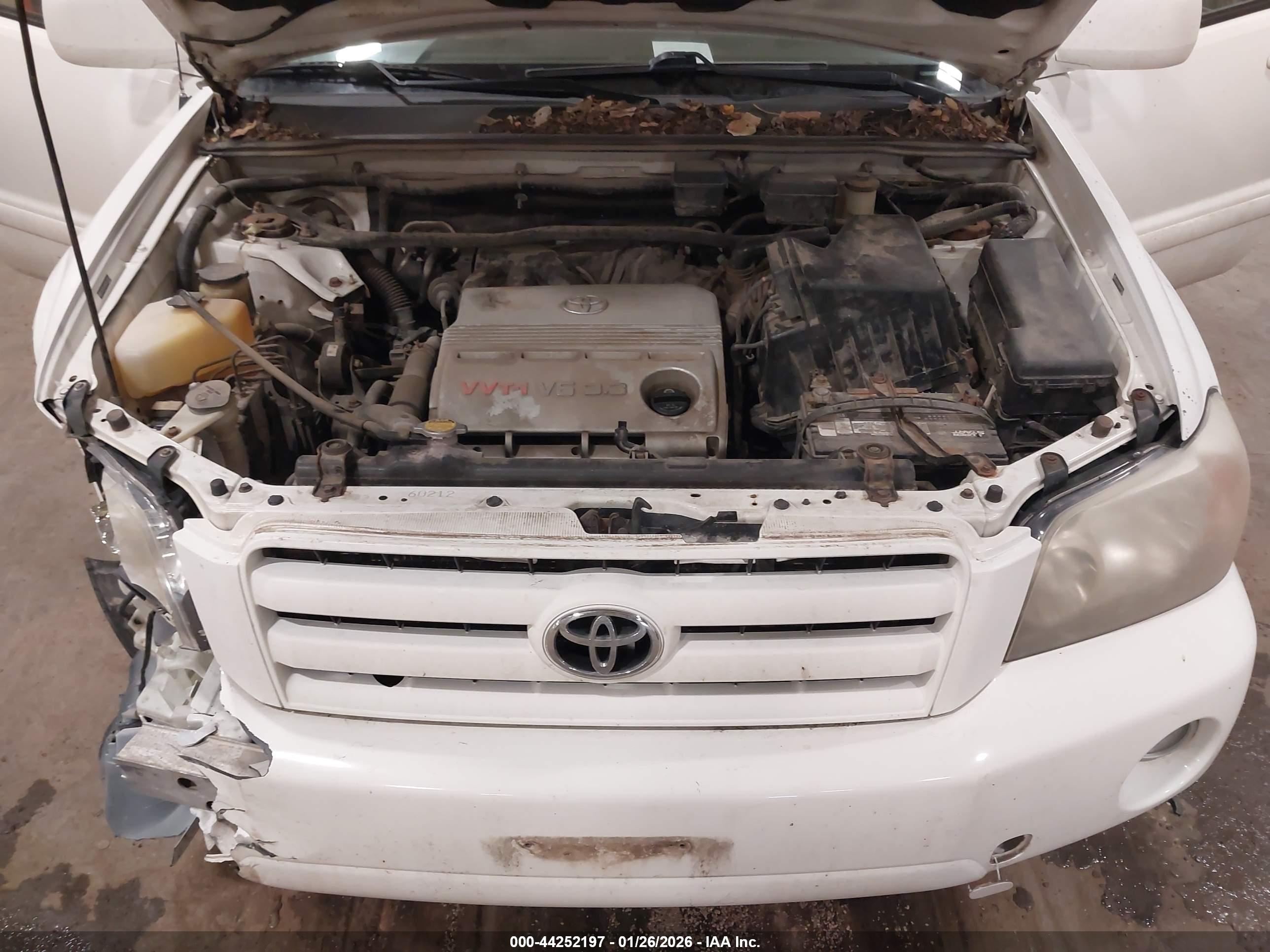 TOYOTA HIGHLANDER image 10