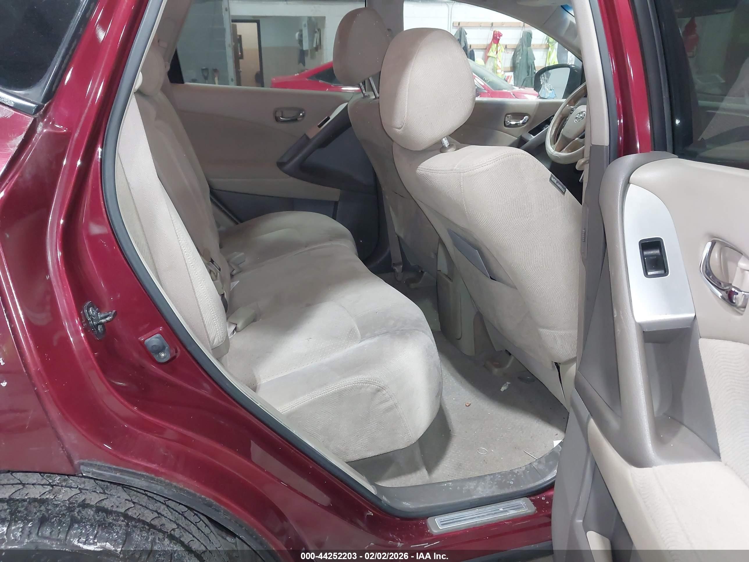 NISSAN MURANO image 8