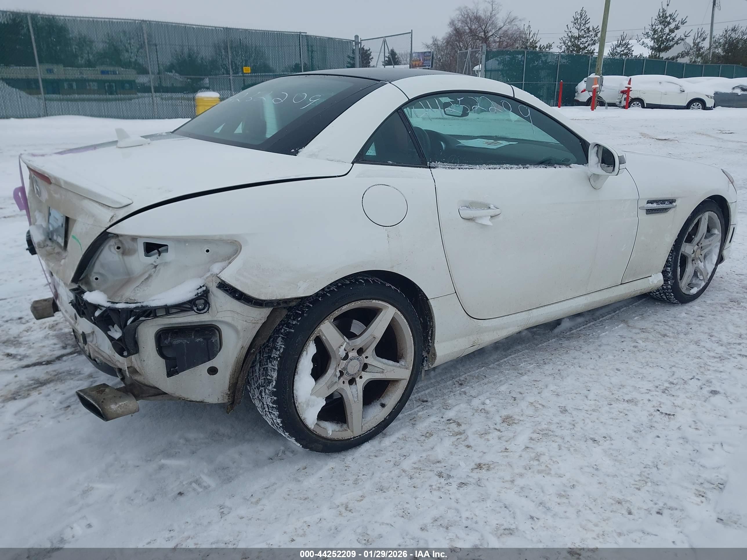 MERCEDES-BENZ SLK image 4