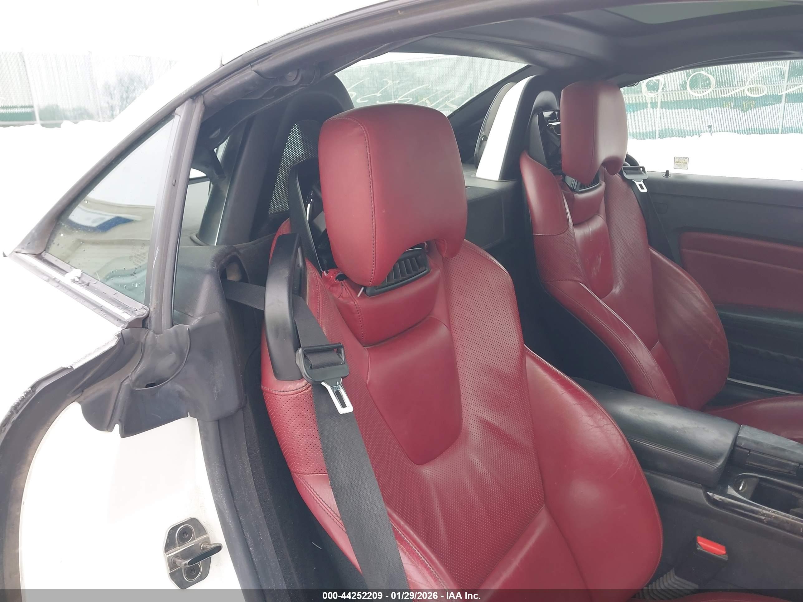 MERCEDES-BENZ SLK image 8