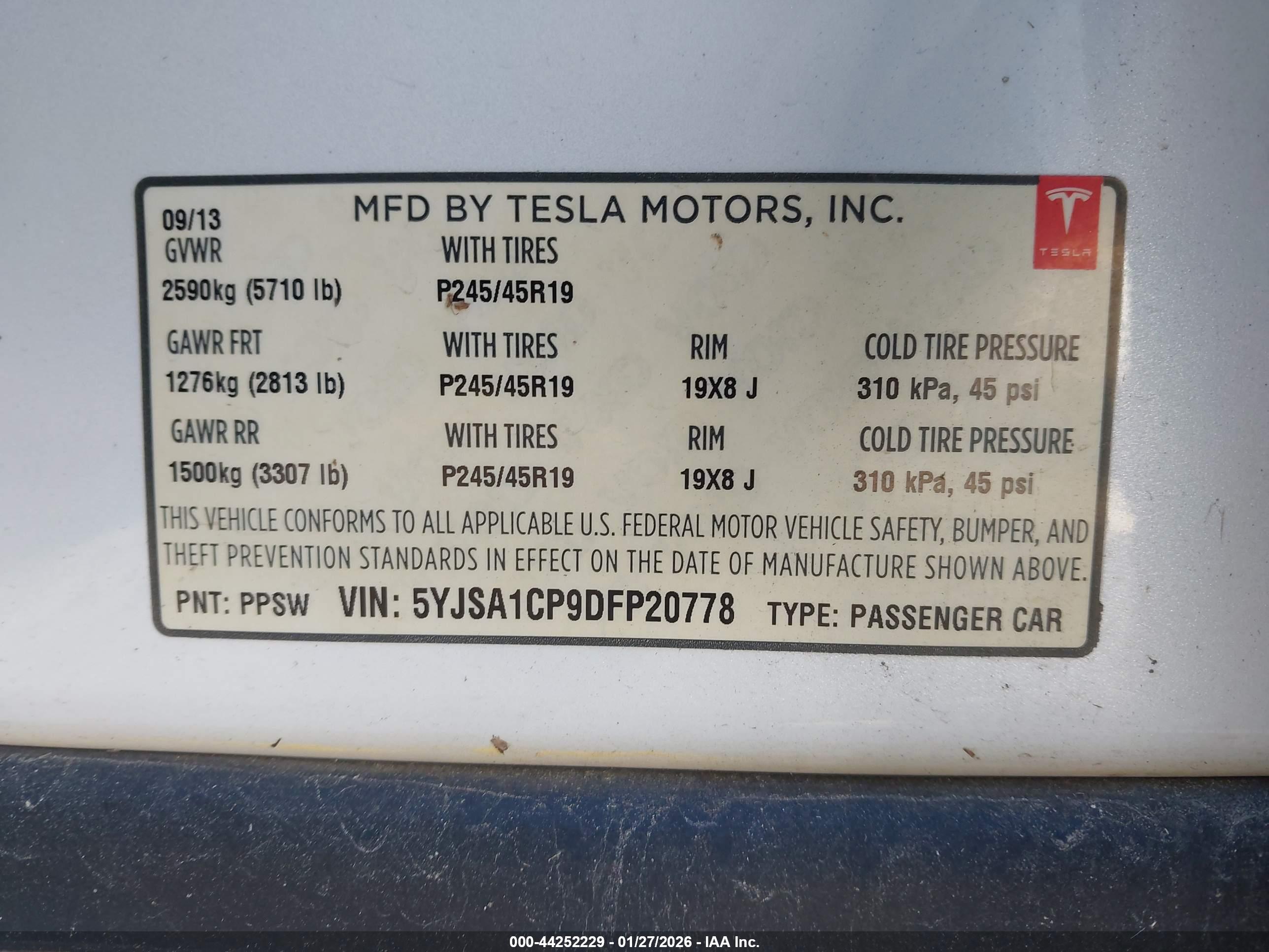 TESLA MODEL image 9