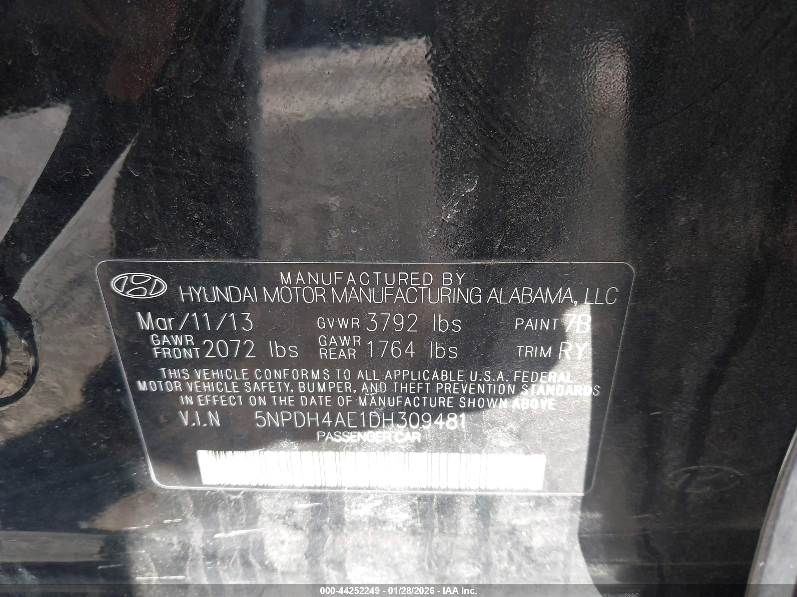 HYUNDAI ELANTRA image 9