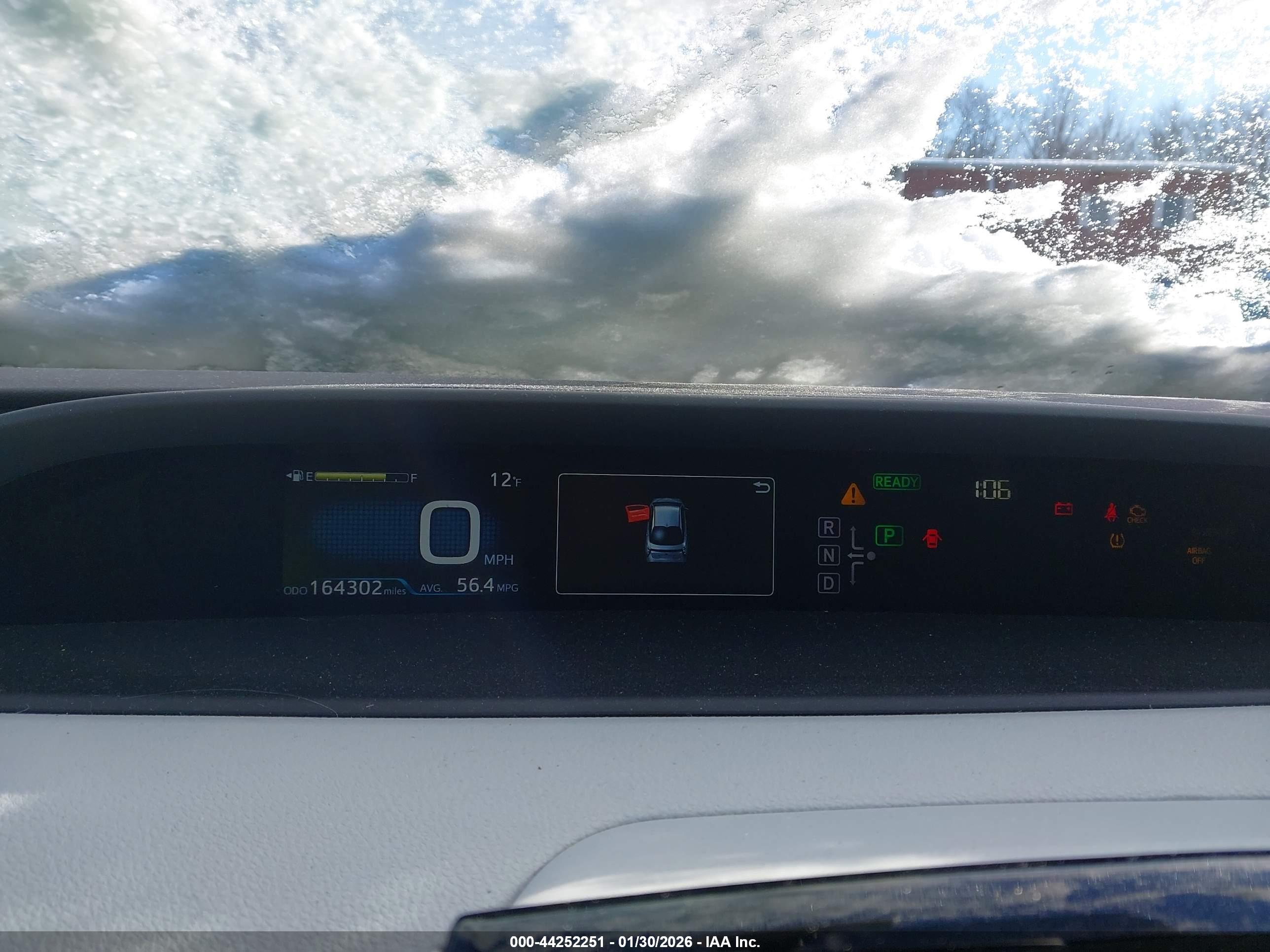TOYOTA PRIUS image 7
