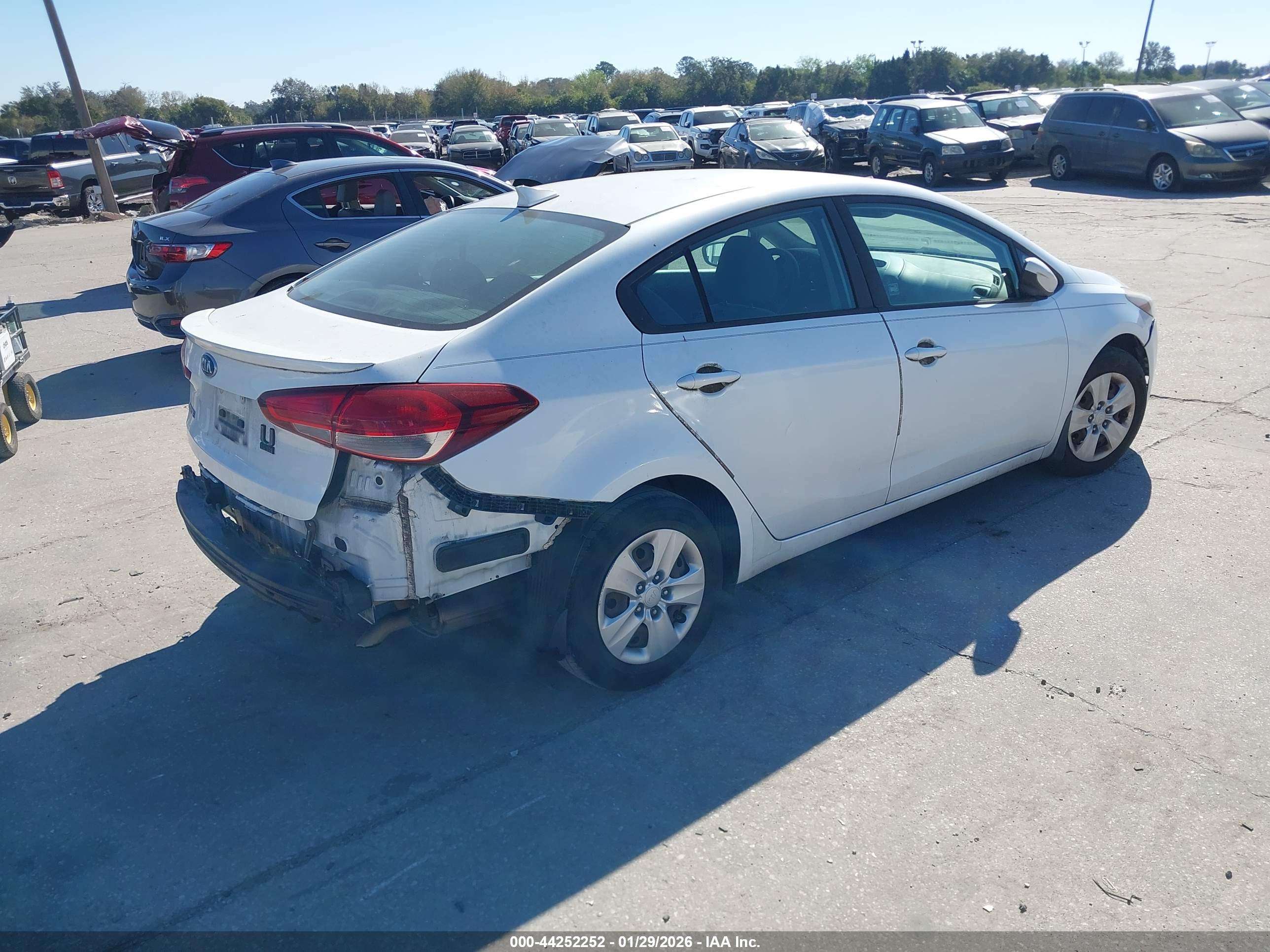 KIA FORTE image 4