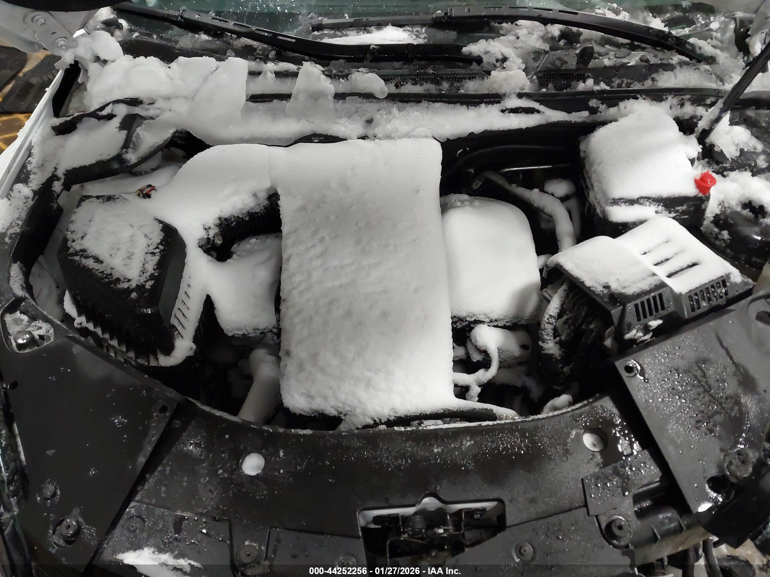 CHEVROLET EQUINOX image 10