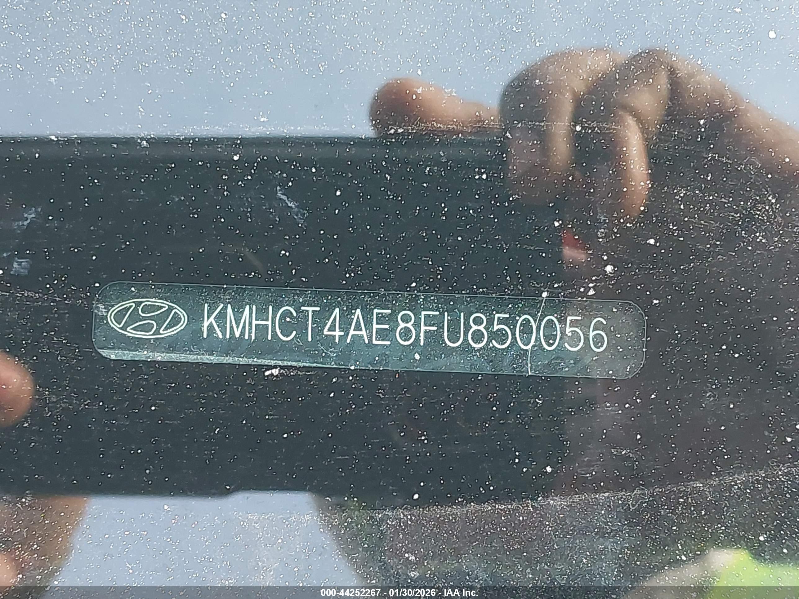 HYUNDAI ACCENT image 9