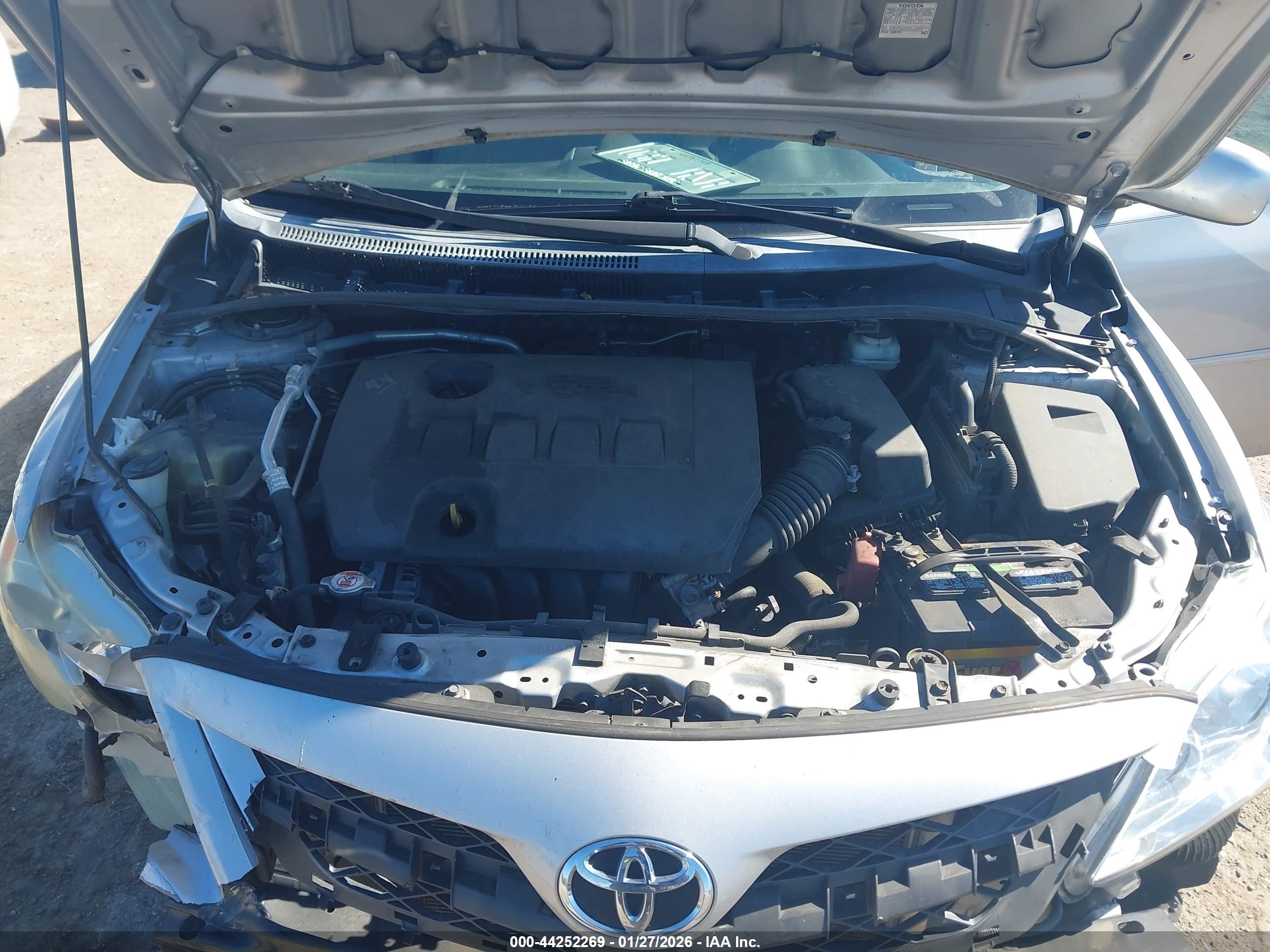 TOYOTA COROLLA image 10