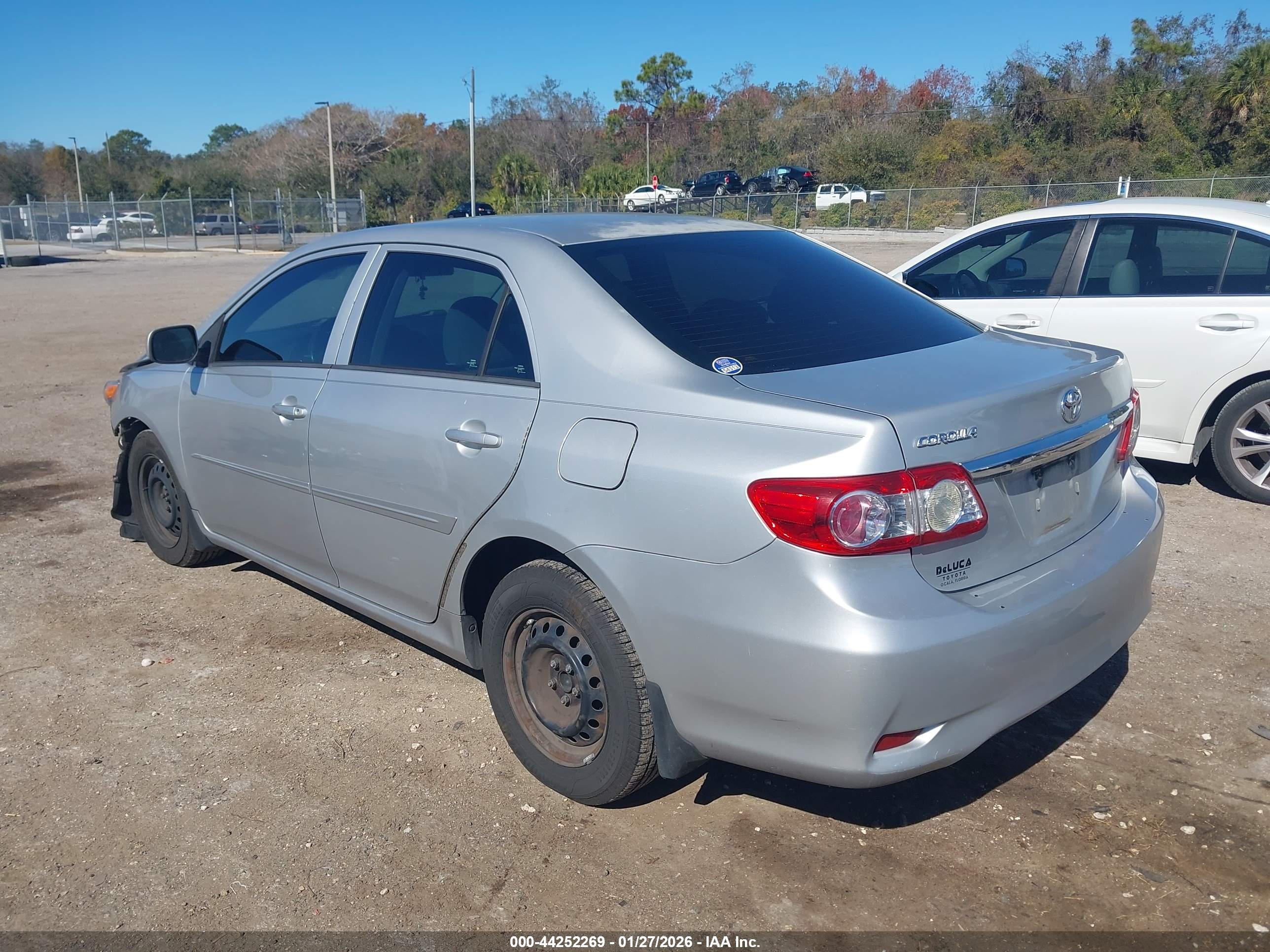 TOYOTA COROLLA image 3