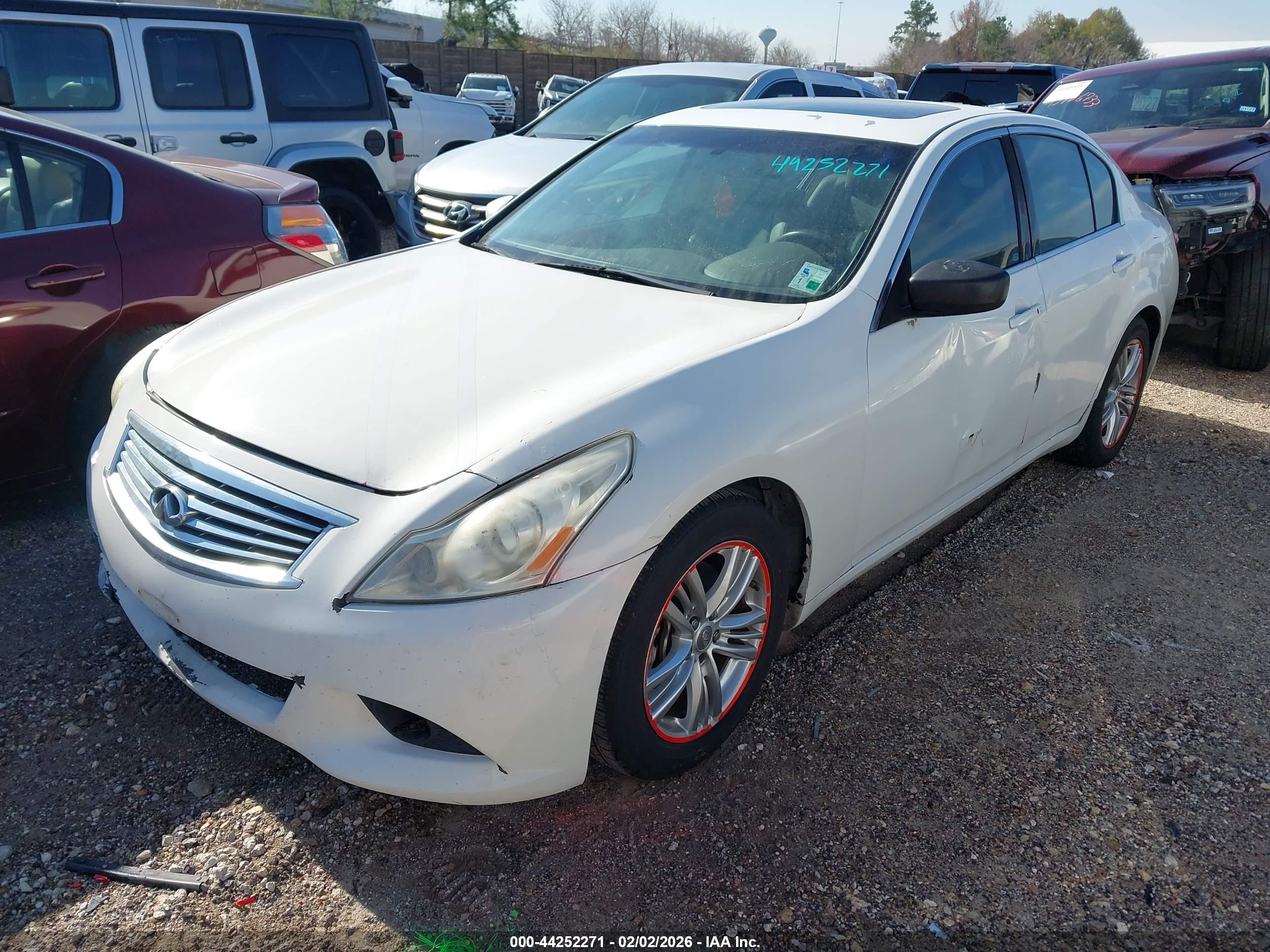 INFINITI G25 image 2