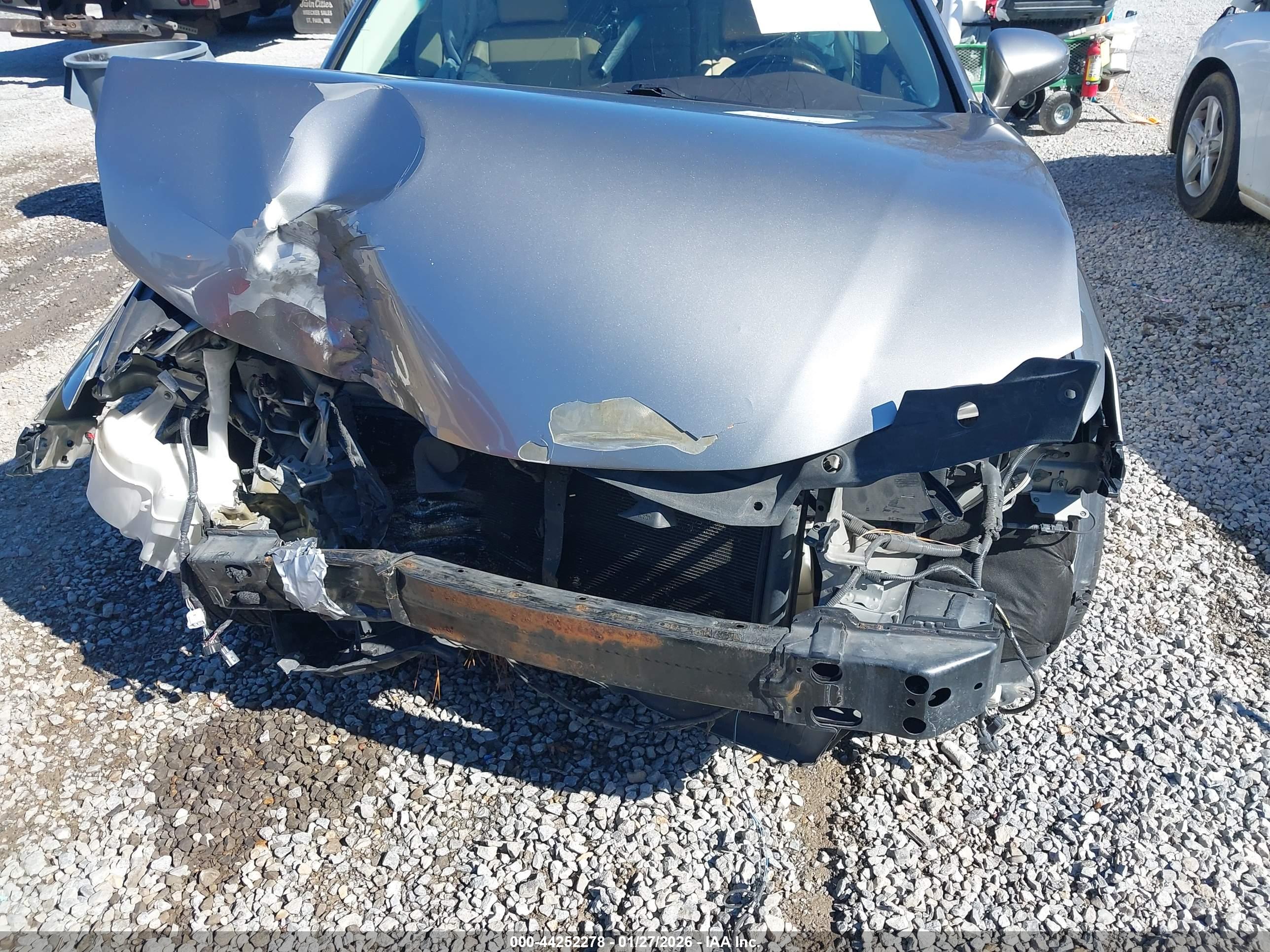 LEXUS ES image 6