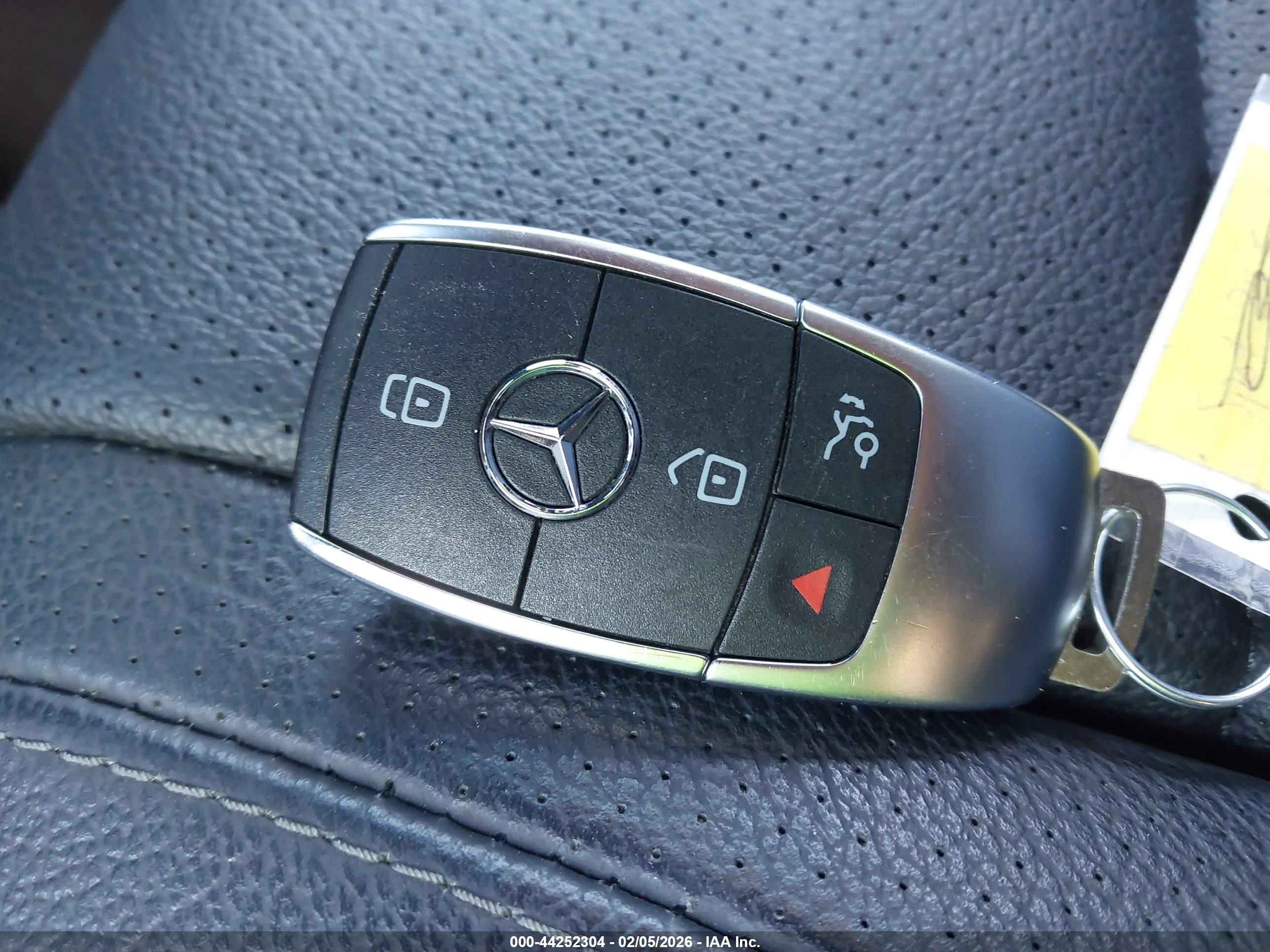 MERCEDES-BENZ GLE image 11