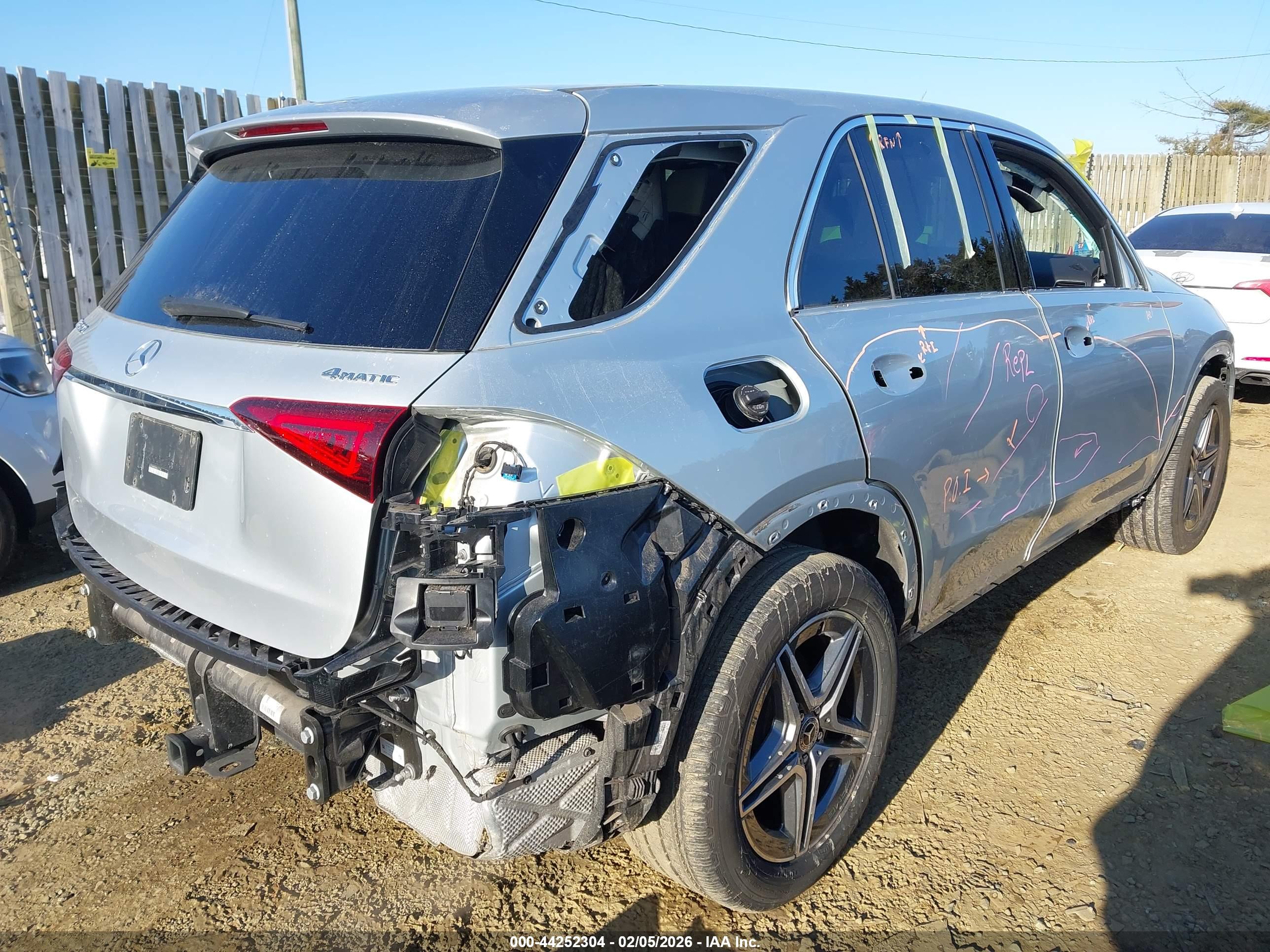 MERCEDES-BENZ GLE image 4