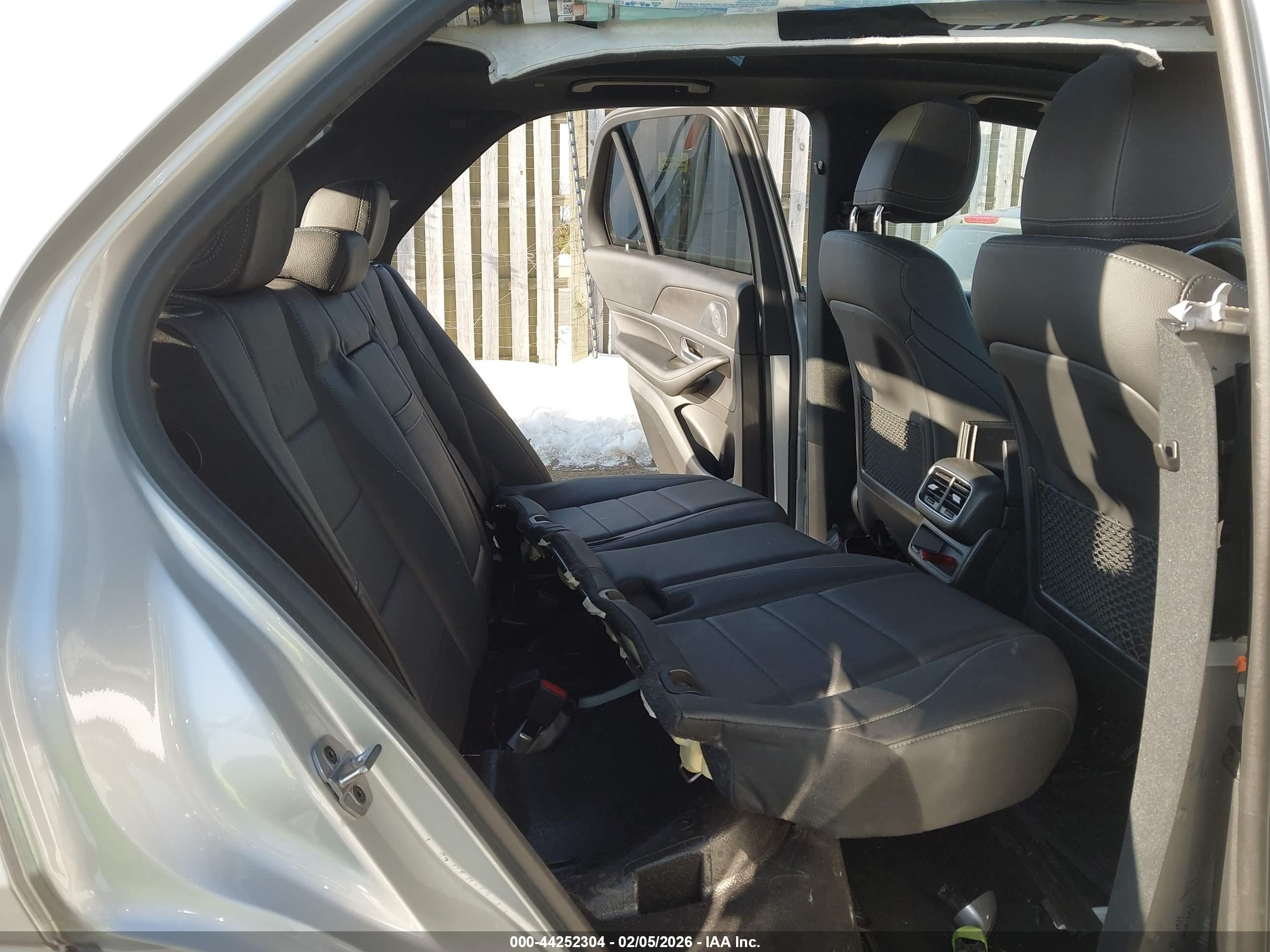 MERCEDES-BENZ GLE image 8