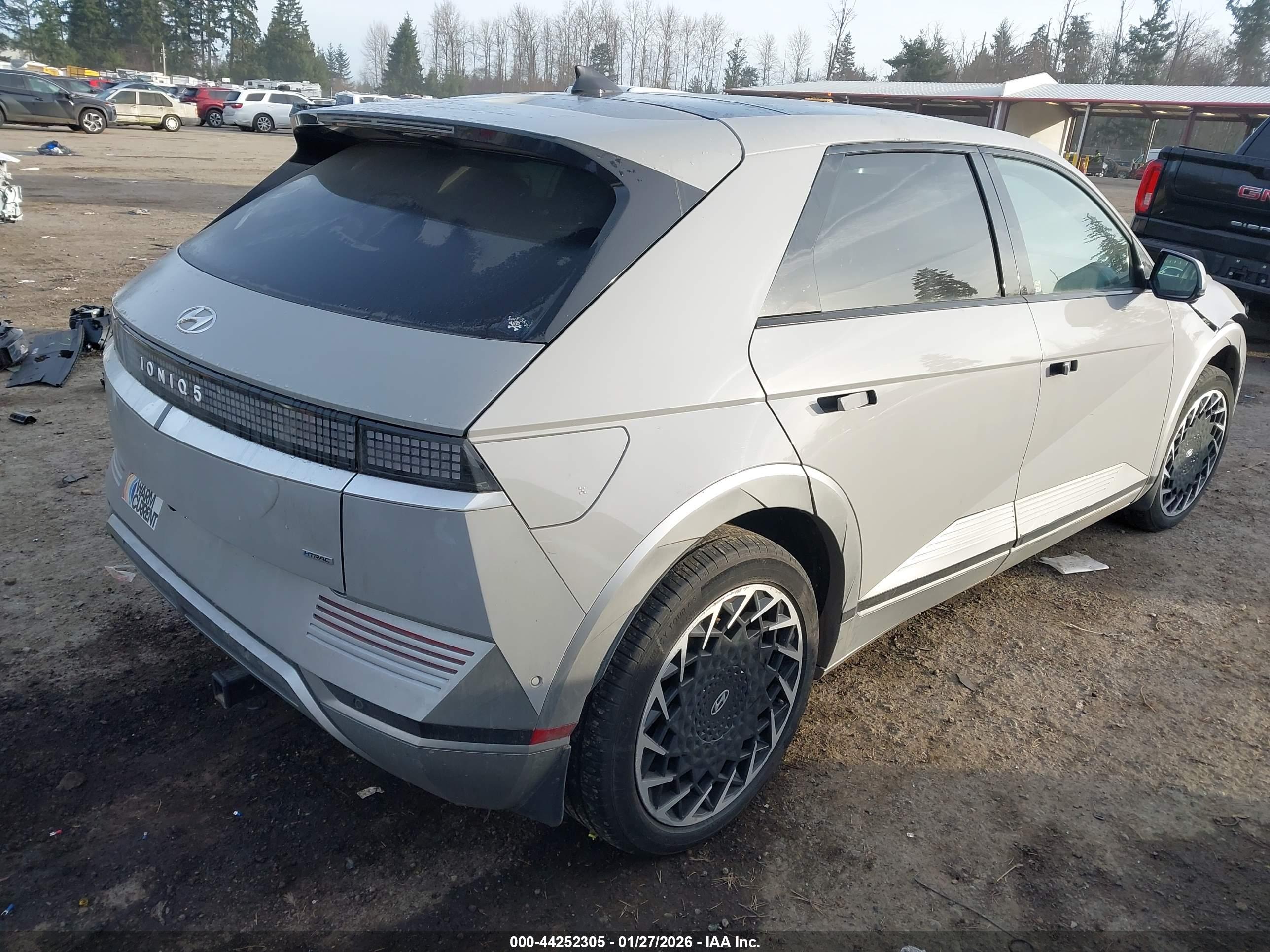 HYUNDAI IONIQ image 4