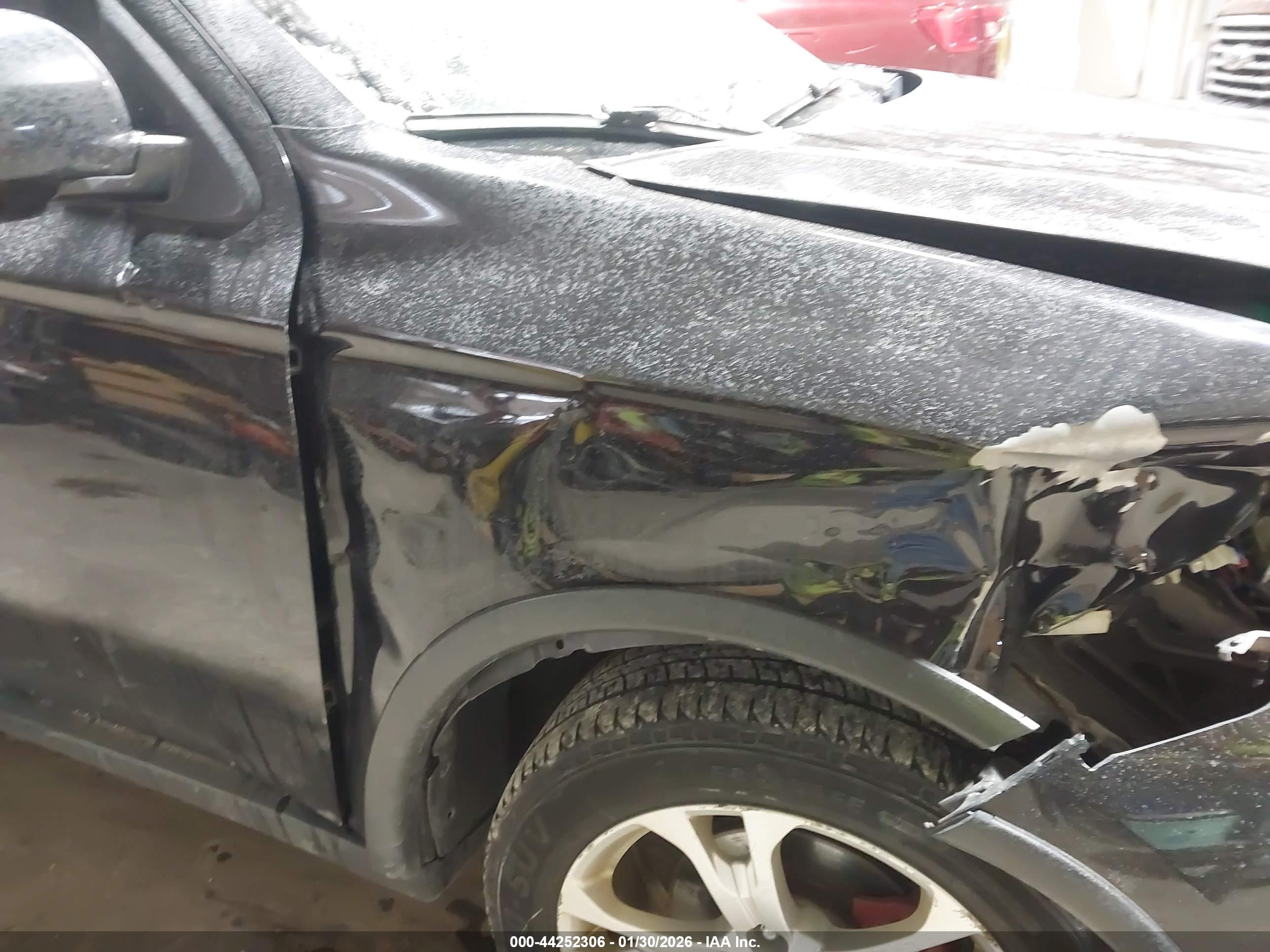 MITSUBISHI OUTLANDER image 6