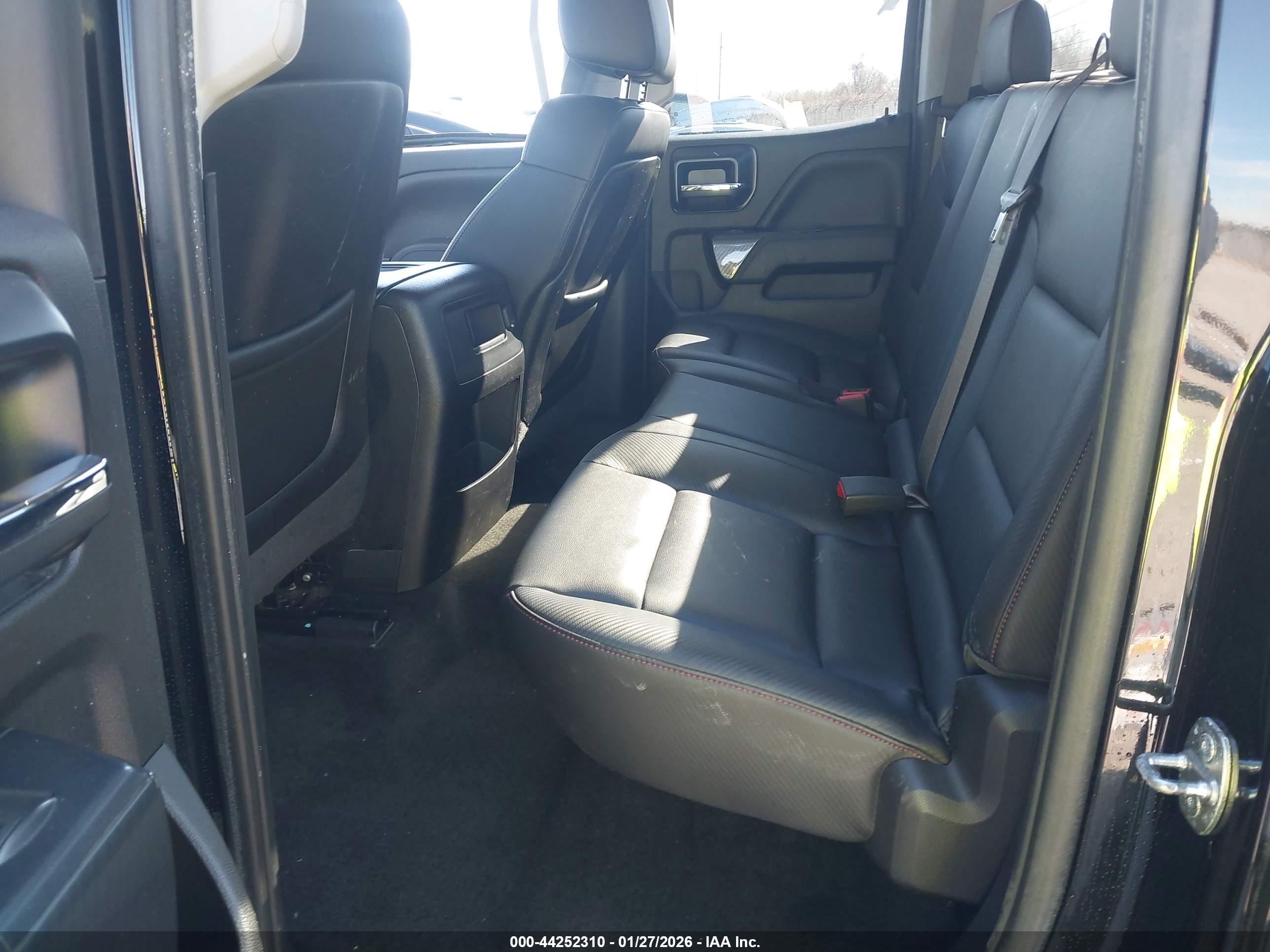 GMC SIERRA image 8