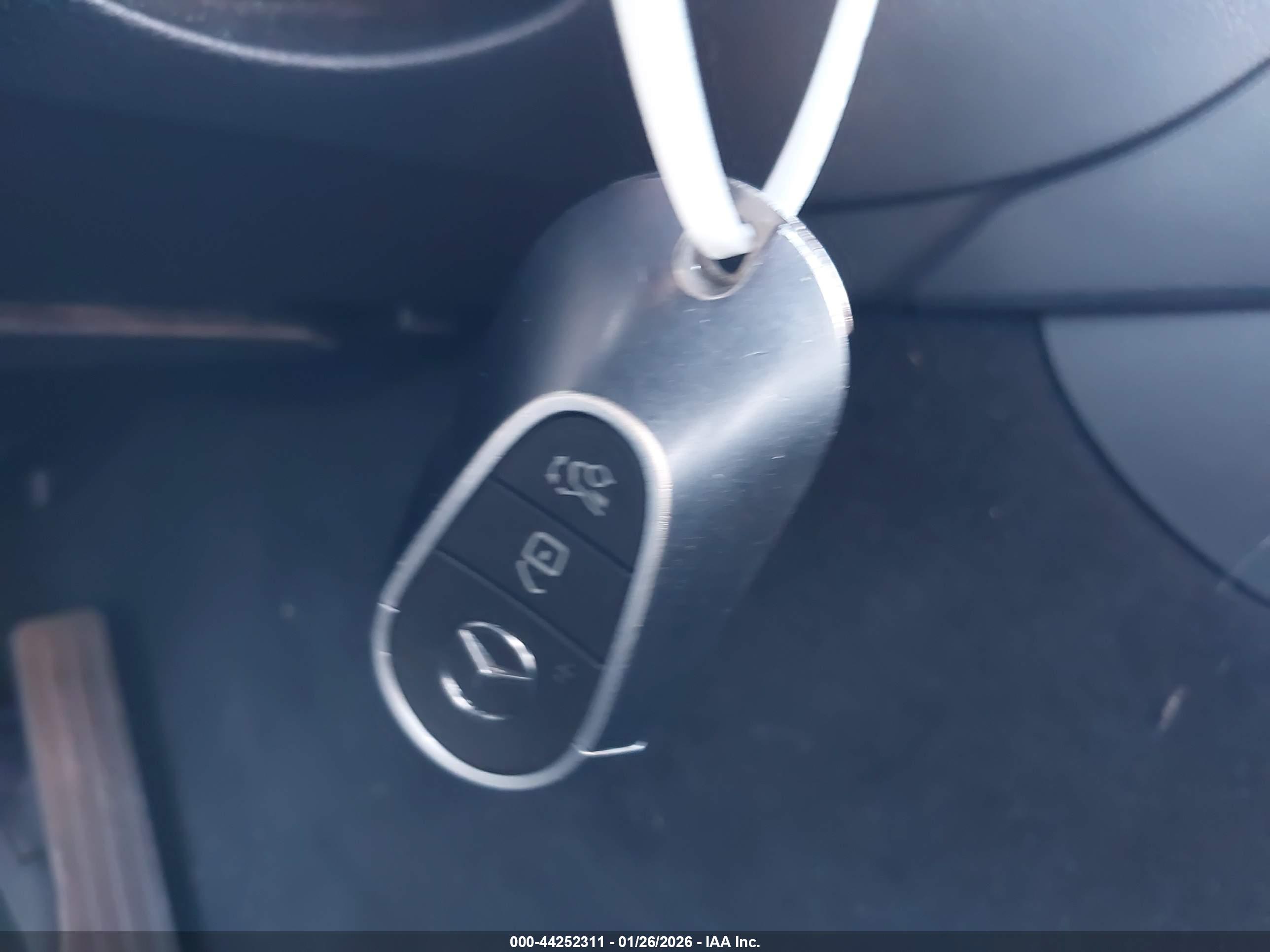 MERCEDES-BENZ C image 11