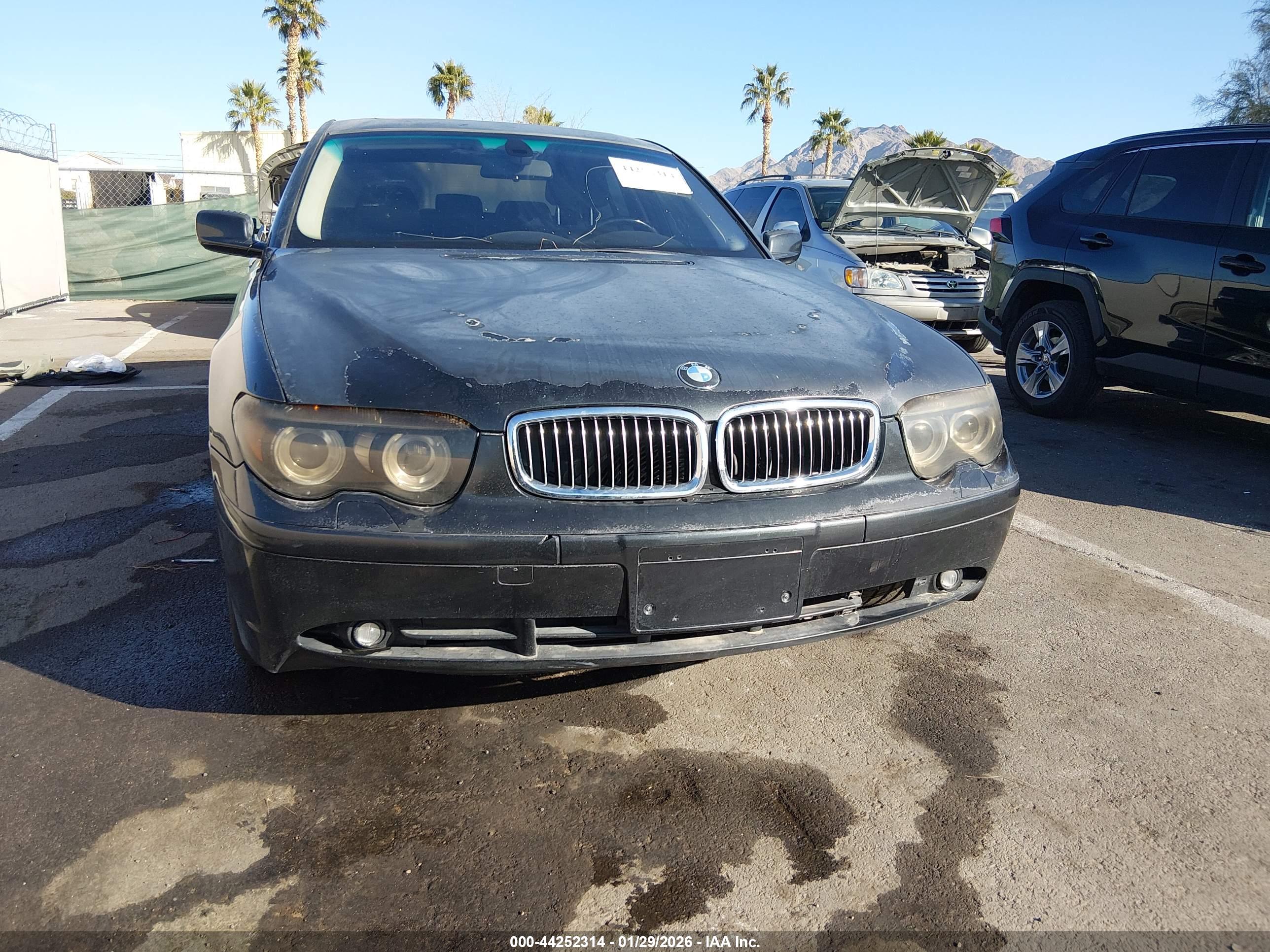 BMW 745I image 6
