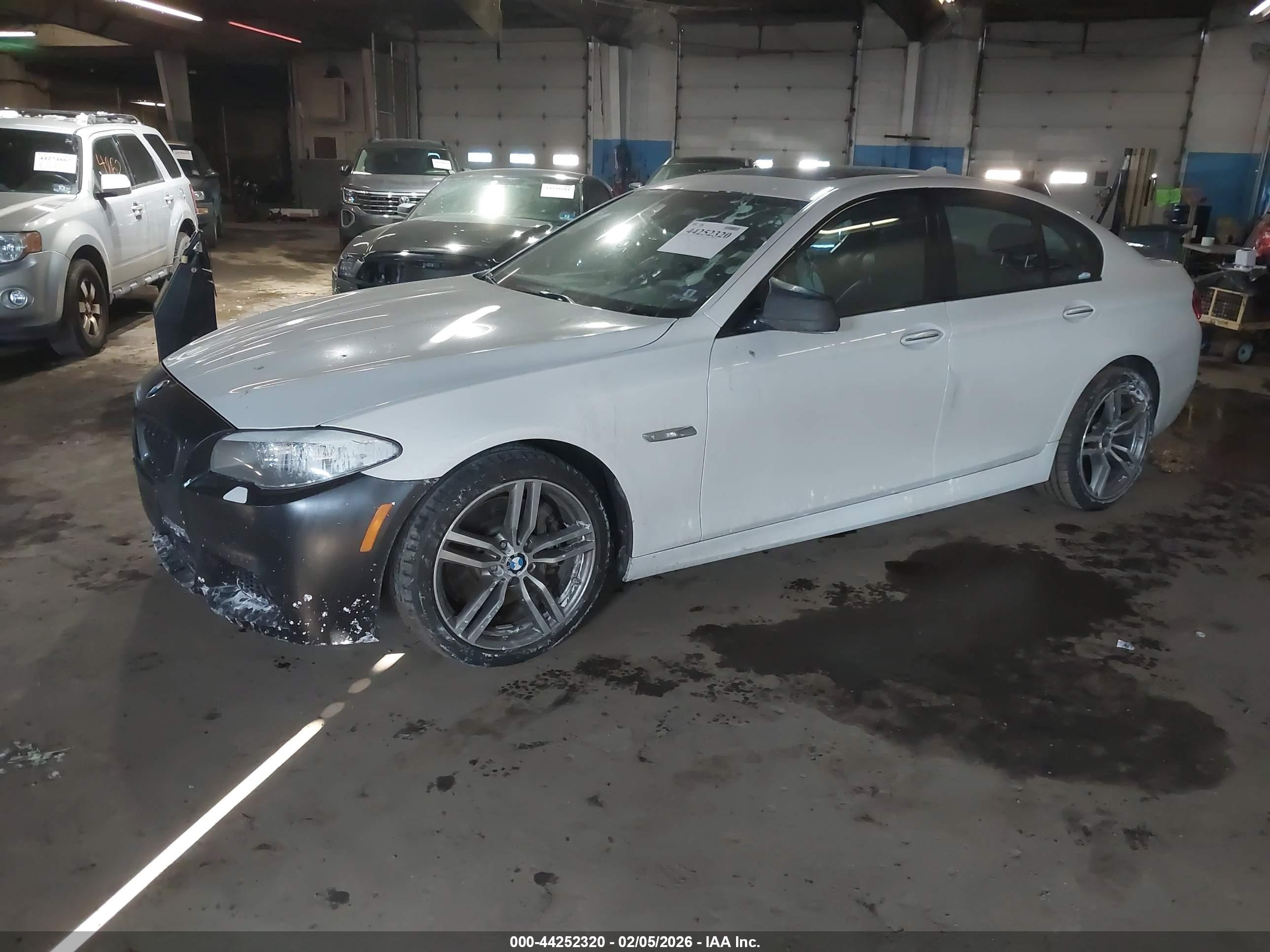 BMW 535I image 2