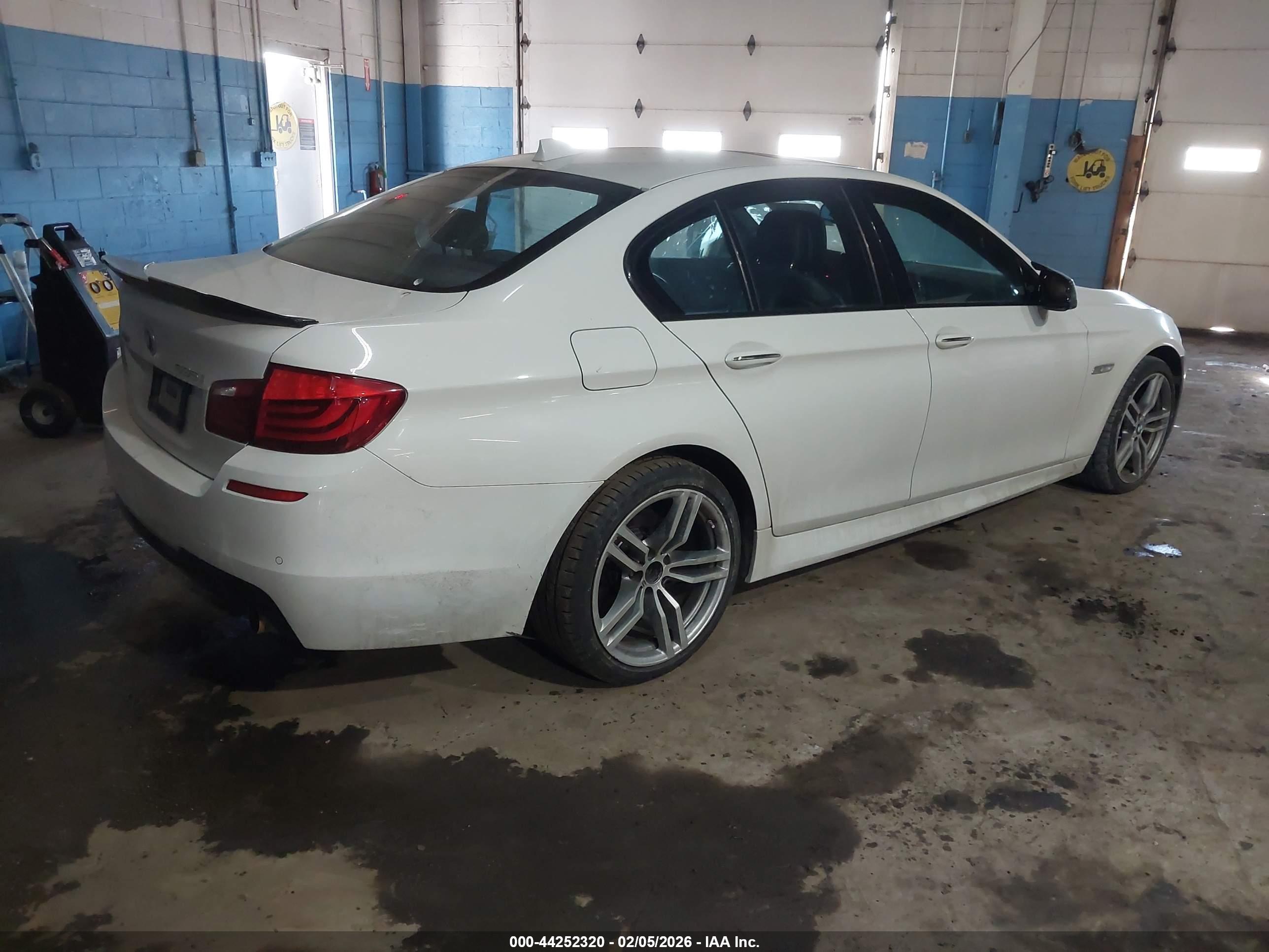 BMW 535I image 4