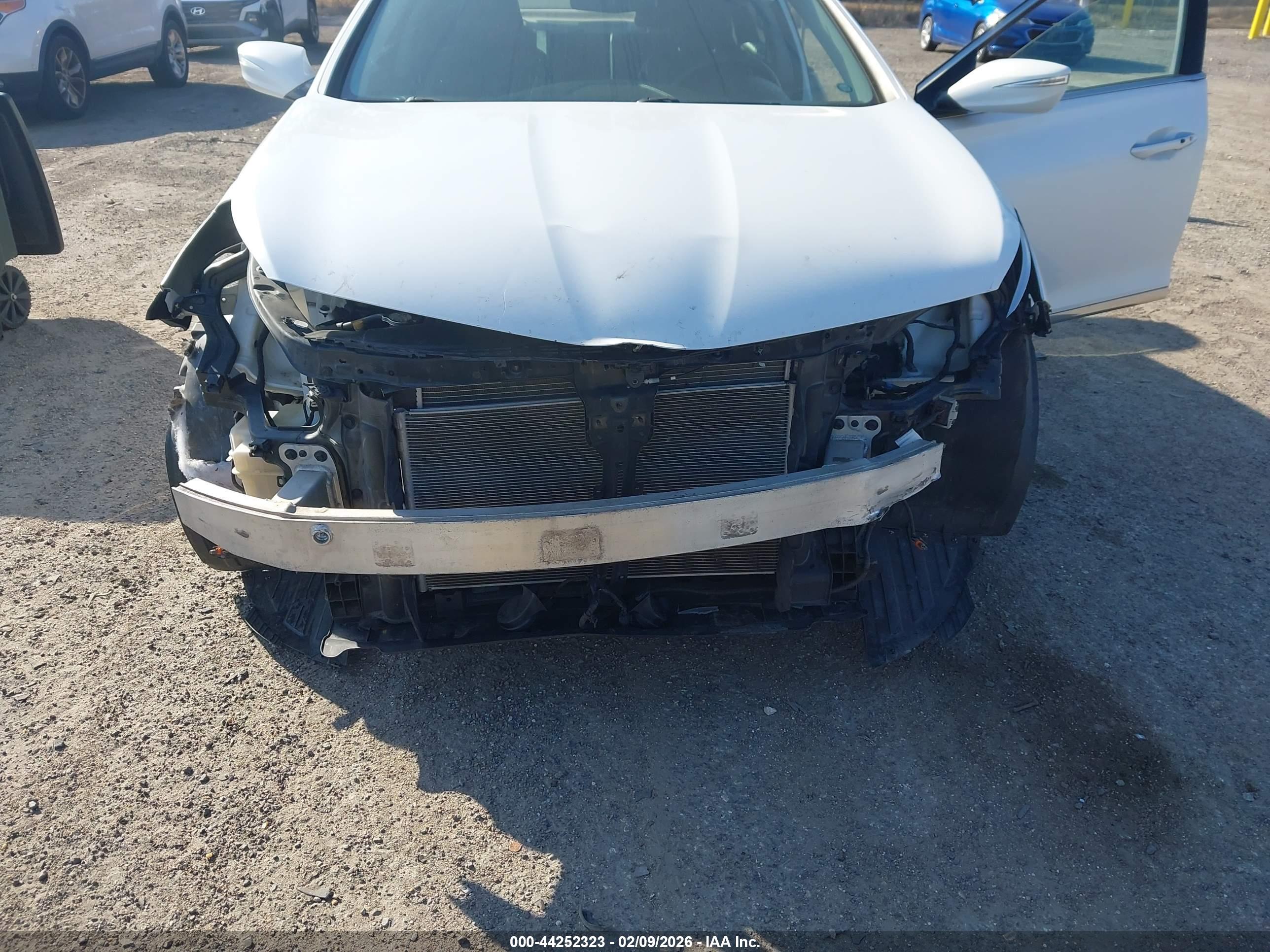 HYUNDAI AZERA image 6